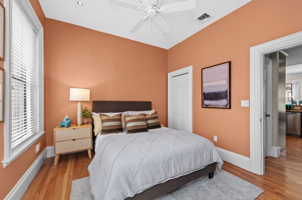 75 Montgomery St # 3