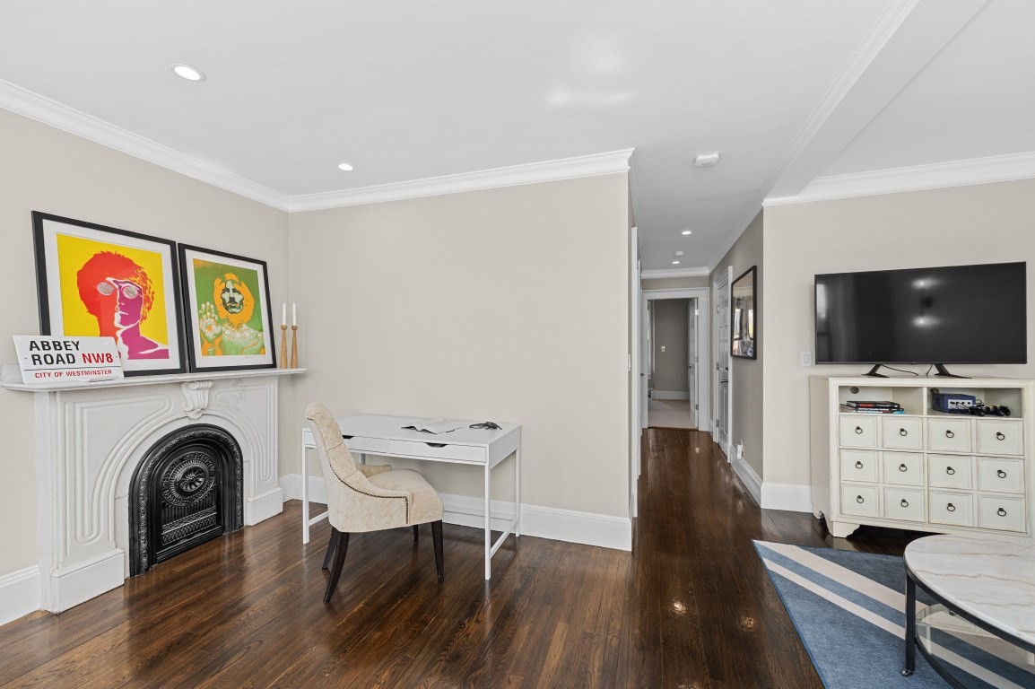 437 Columbus Ave # 3 Unit: #3