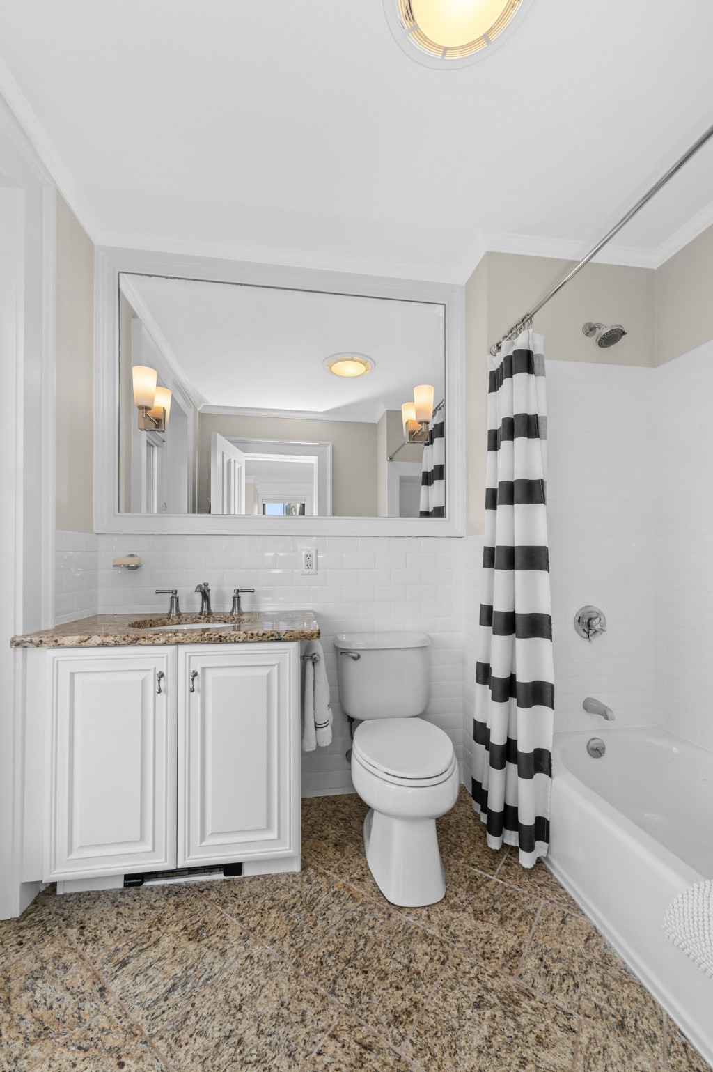 437 Columbus Ave # 3 Unit: #3