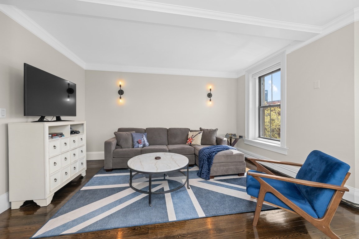 437 Columbus Ave # 3 Unit: #3