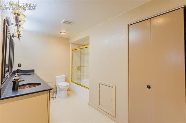 5465 War Paint Place