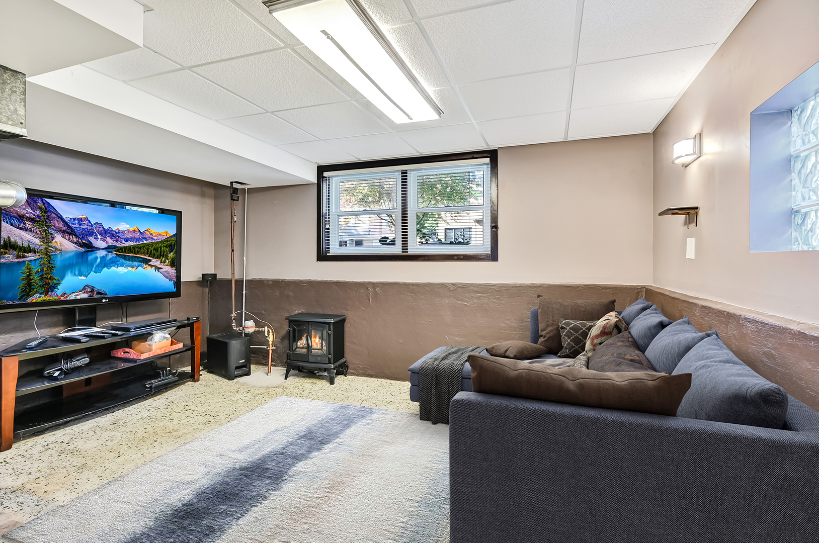 3505 Blanchan Avenue