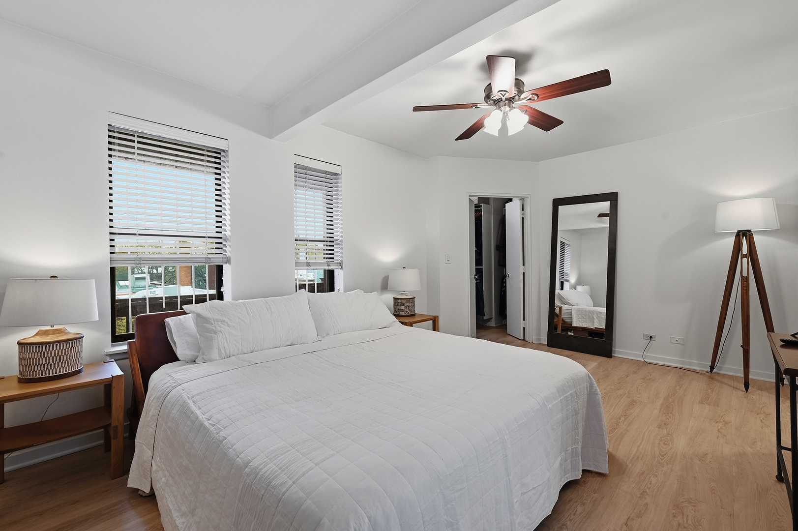 1760 N WELLS Street Unit: 2D