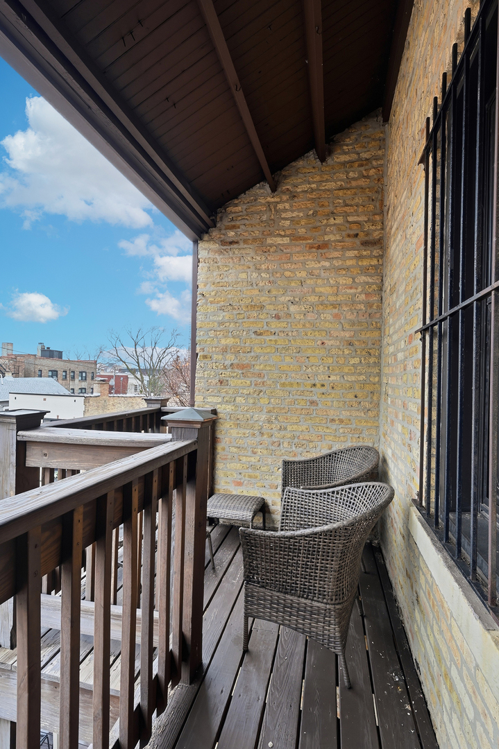 1760 N WELLS Street Unit: 2D