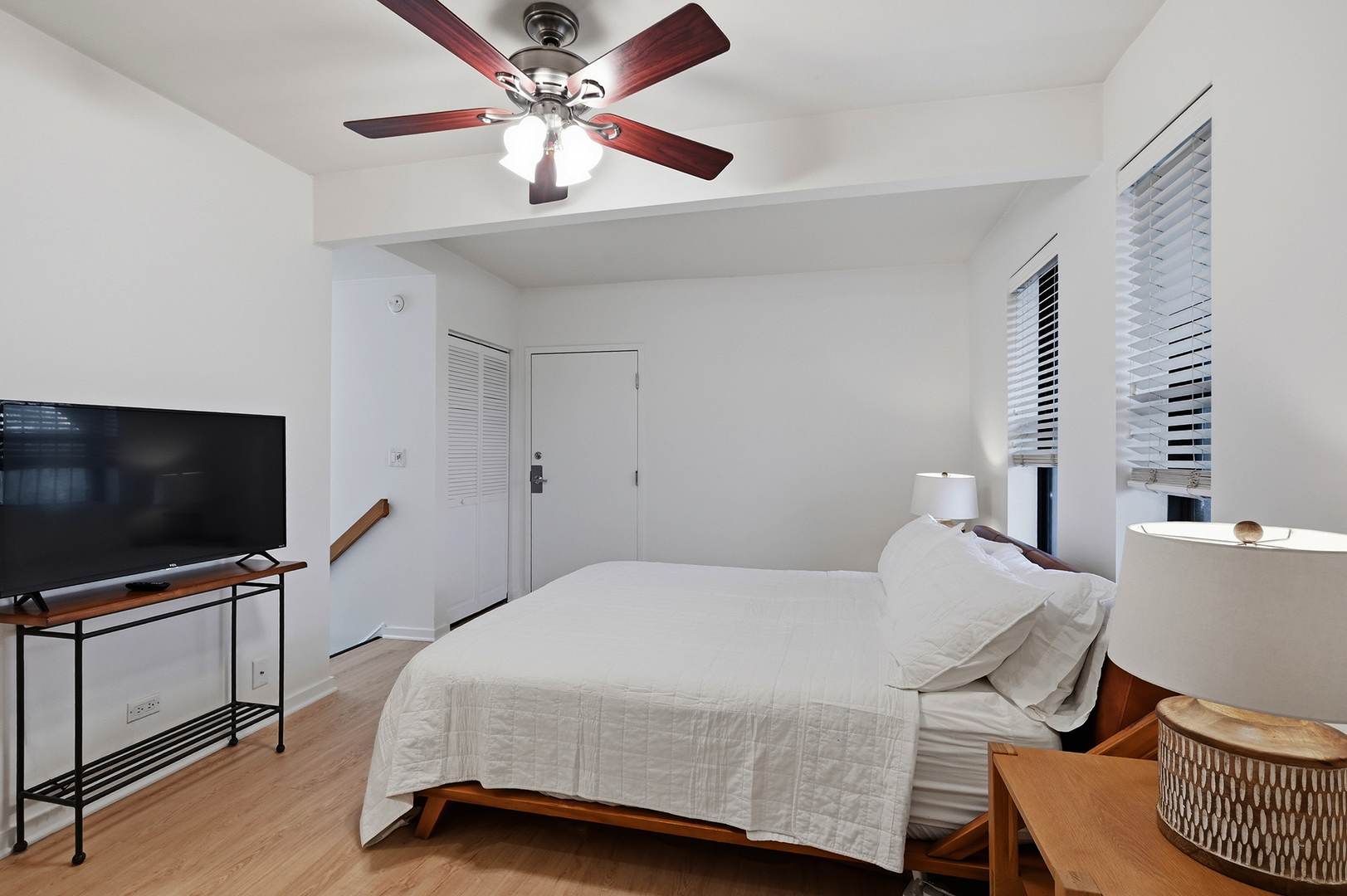 1760 N WELLS Street Unit: 2D