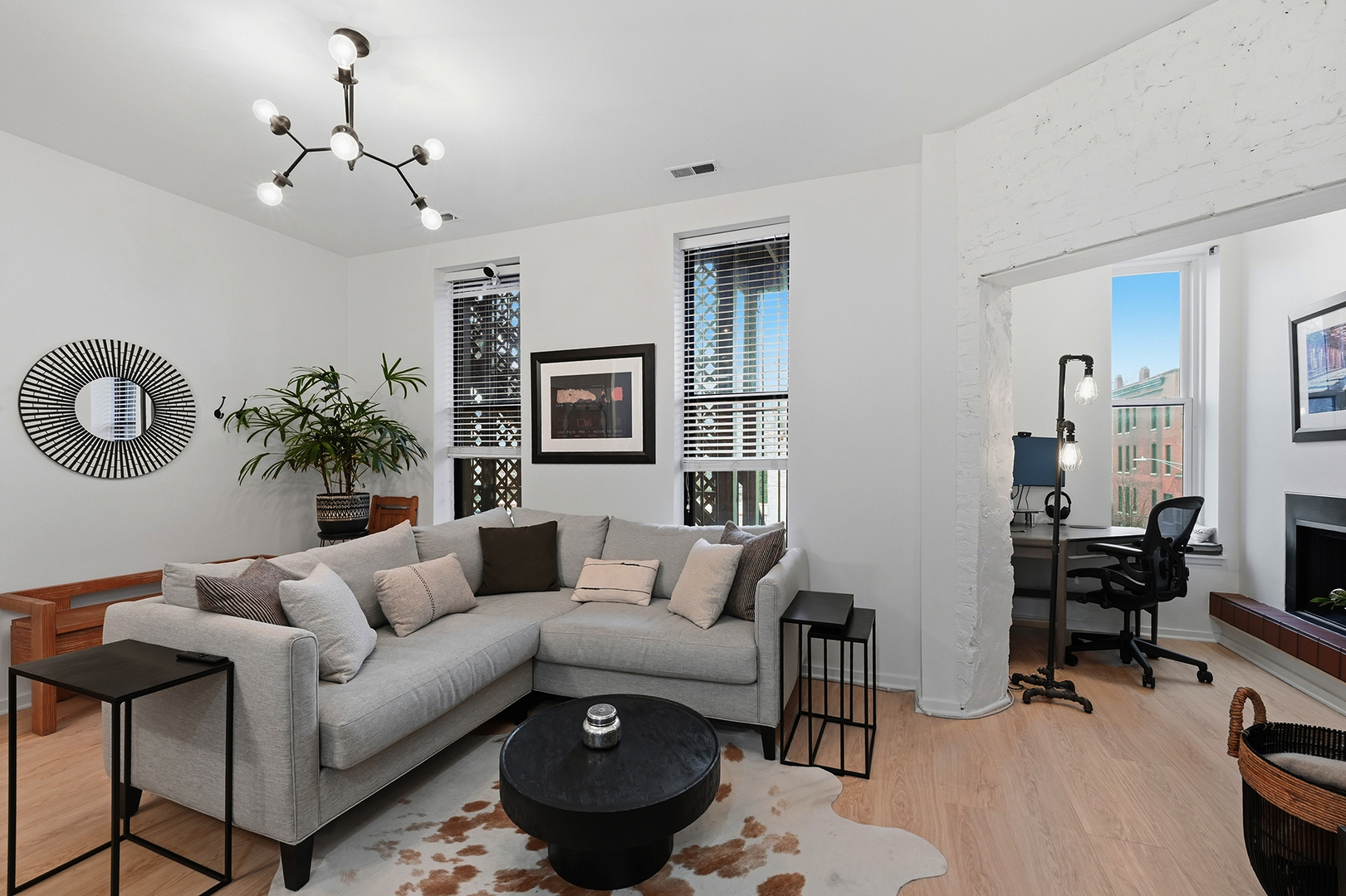 1760 N WELLS Street Unit: 2D