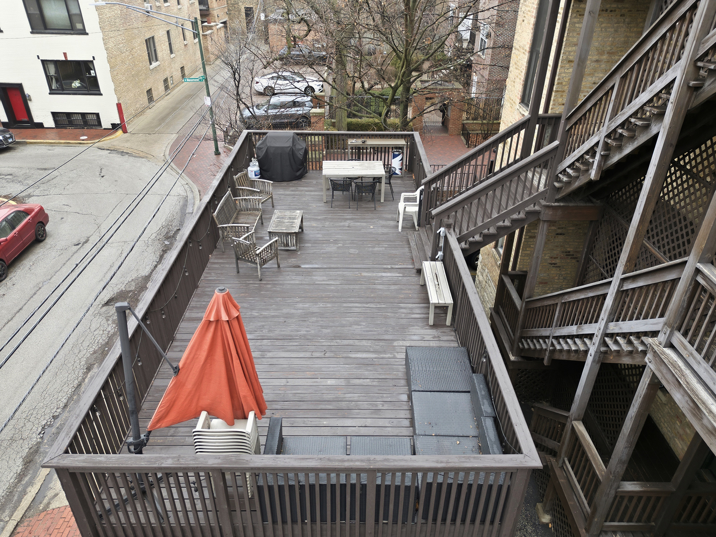 1760 N WELLS Street Unit: 2D