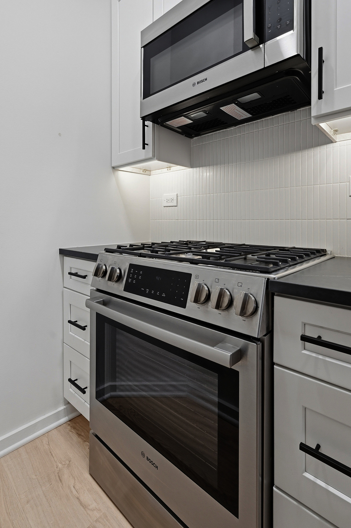 1760 N WELLS Street Unit: 2D