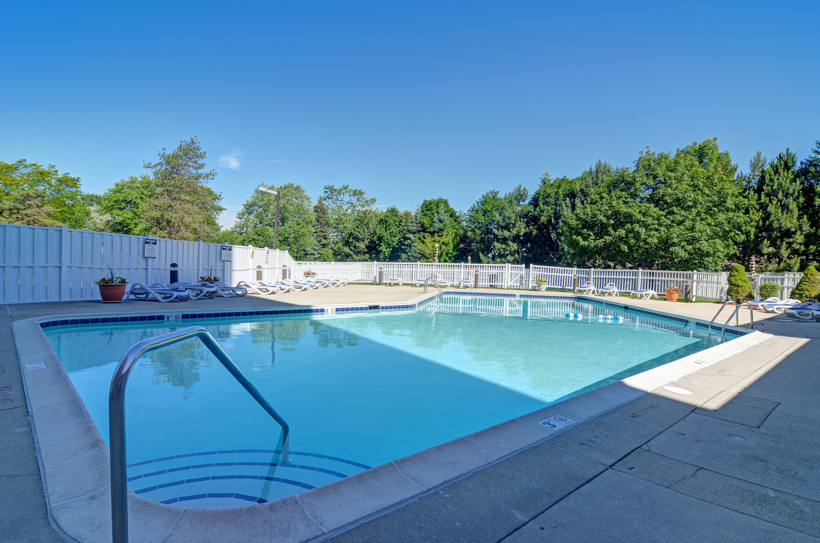 6340 Americana Drive Unit: 414