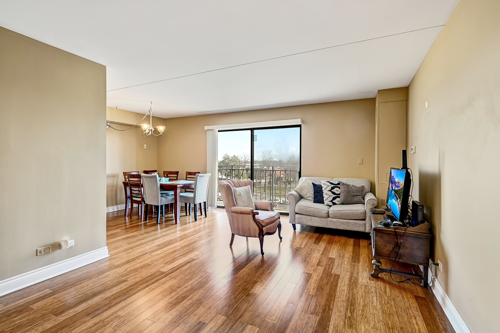 6340 Americana Drive Unit: 414