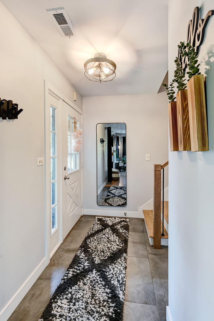 385 Coventry Court Unit: 385