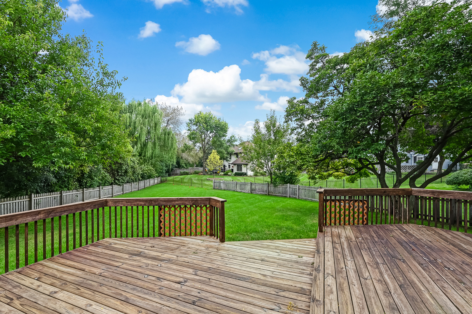 1804 Woodview Court