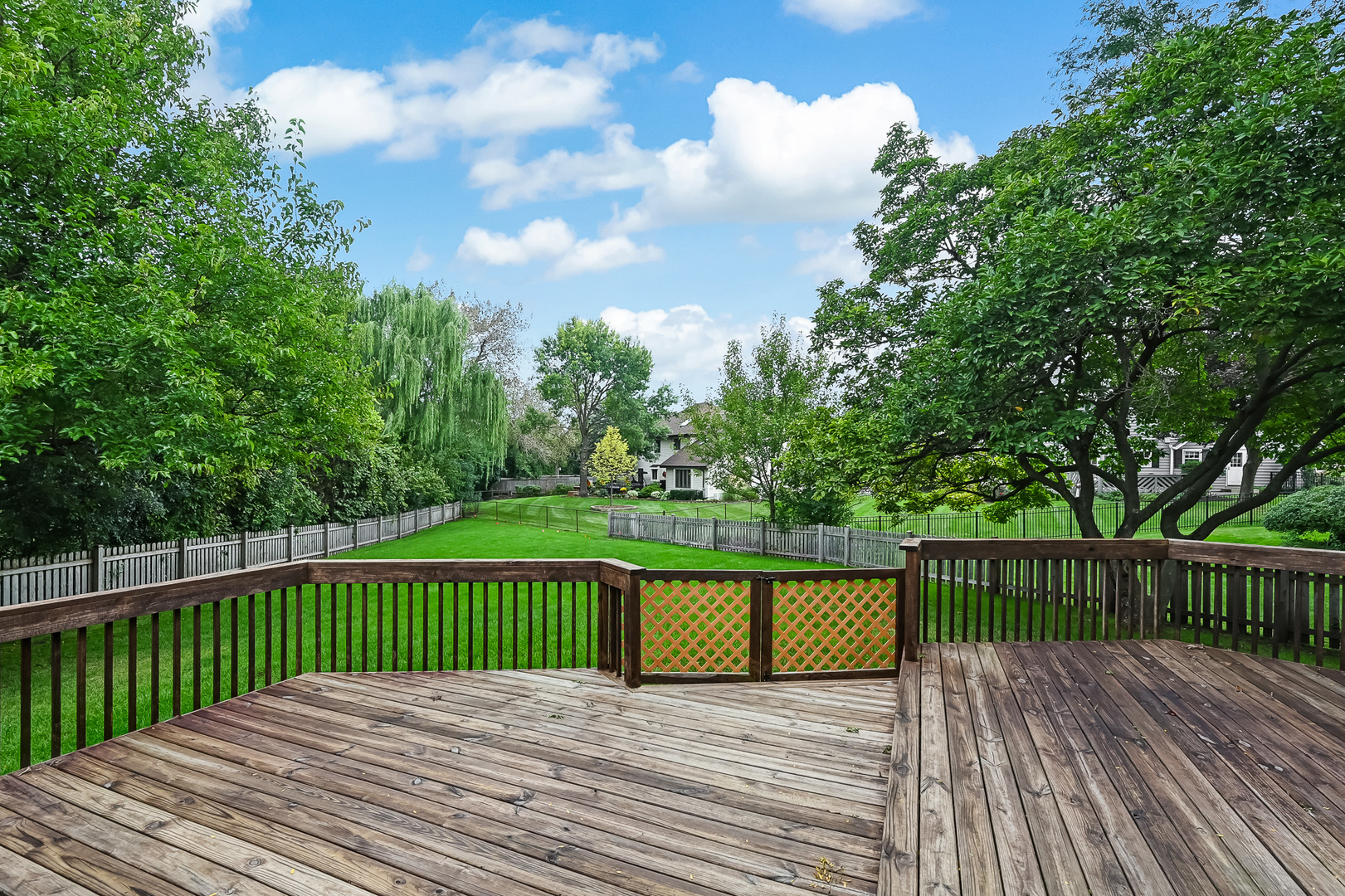 1804 Woodview Court