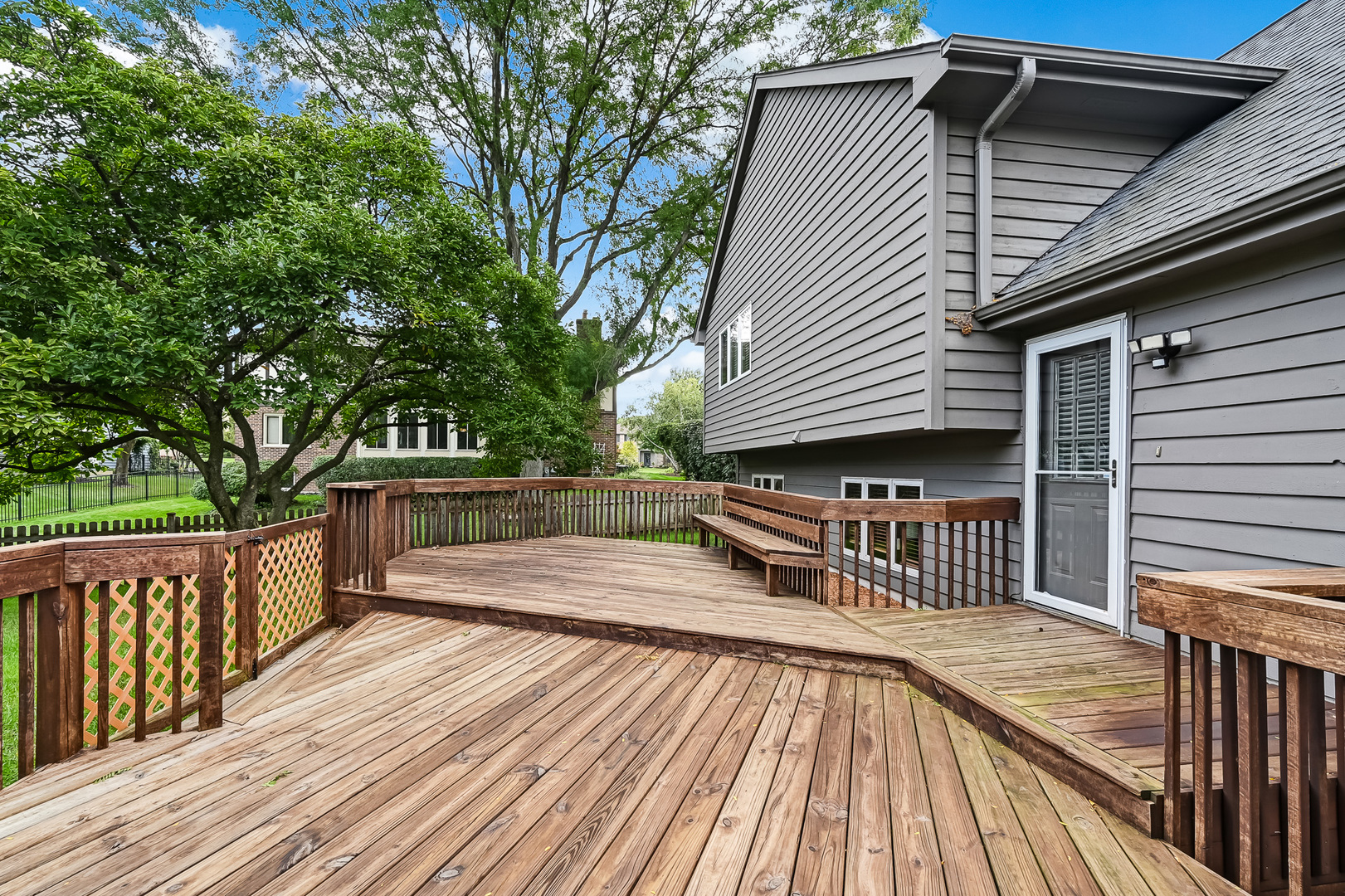 1804 Woodview Court