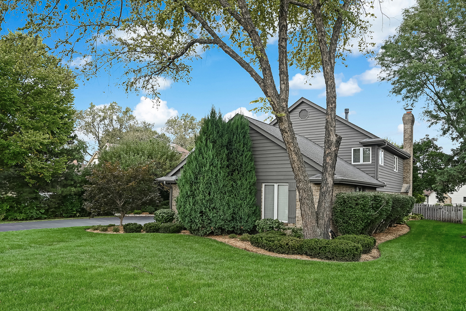 1804 Woodview Court
