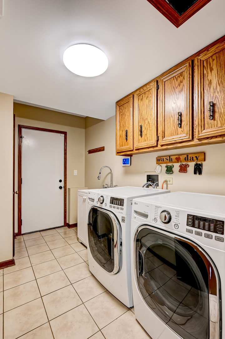 1804 Woodview Court