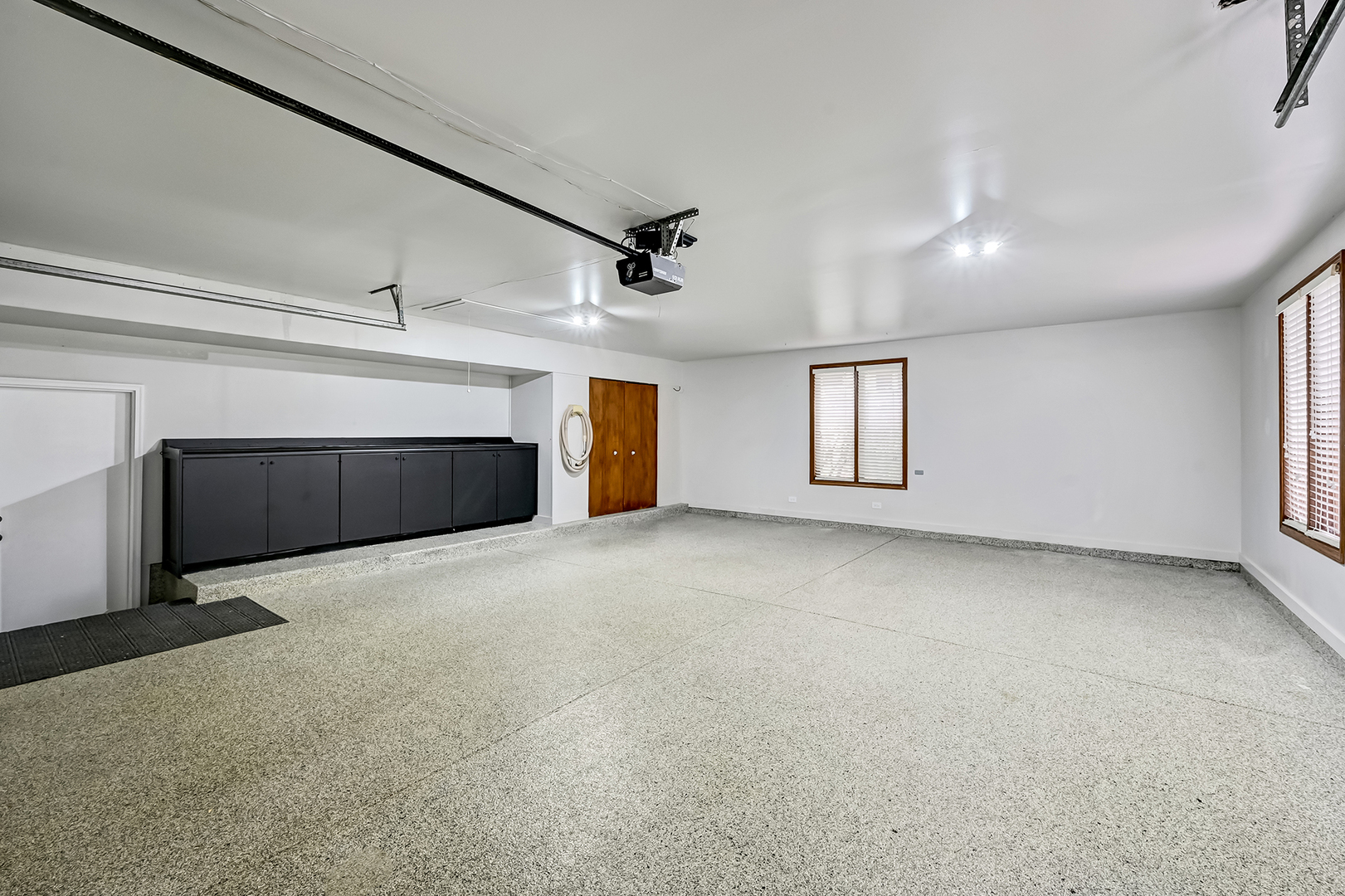 1804 Woodview Court