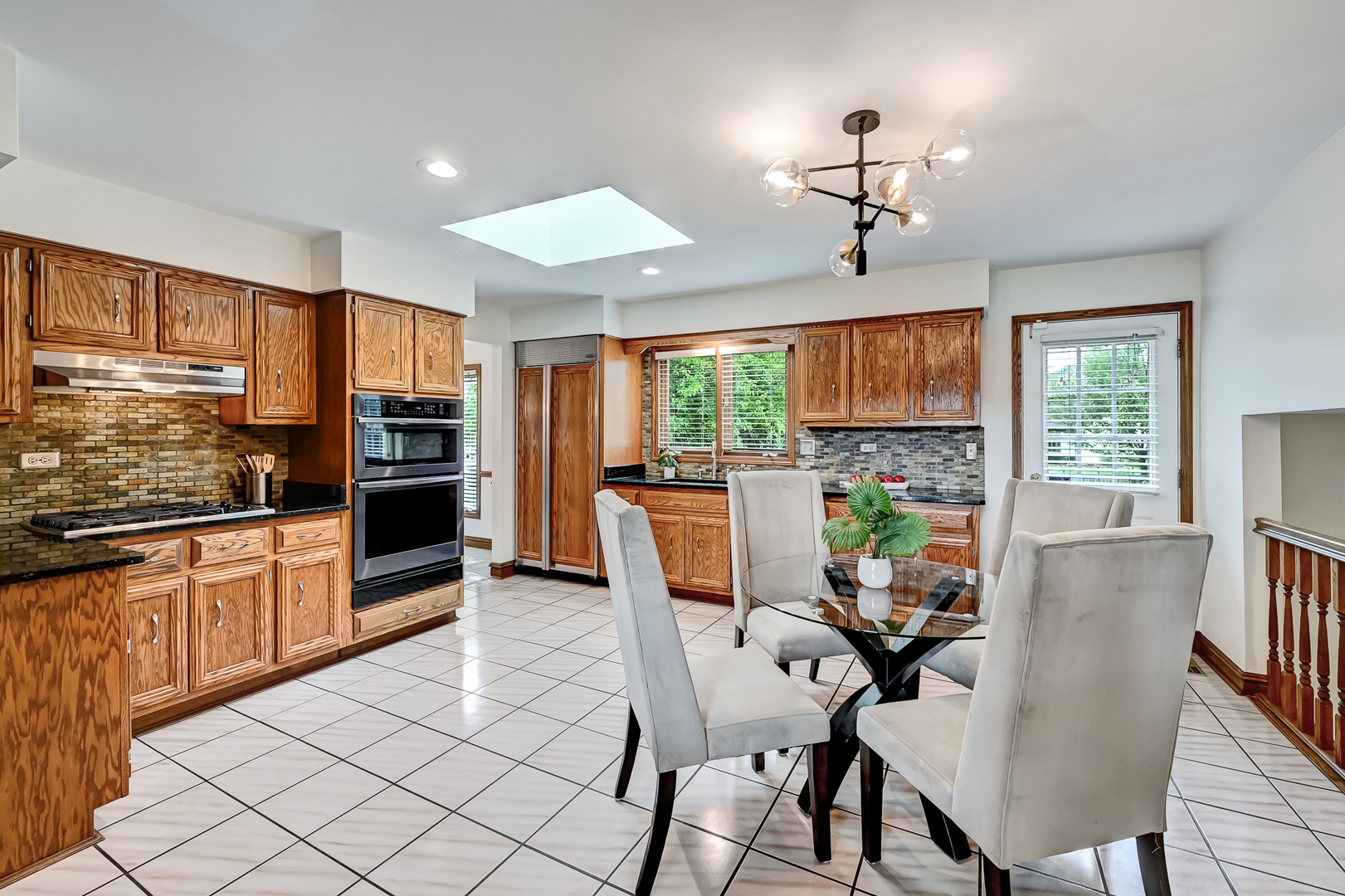 1804 Woodview Court