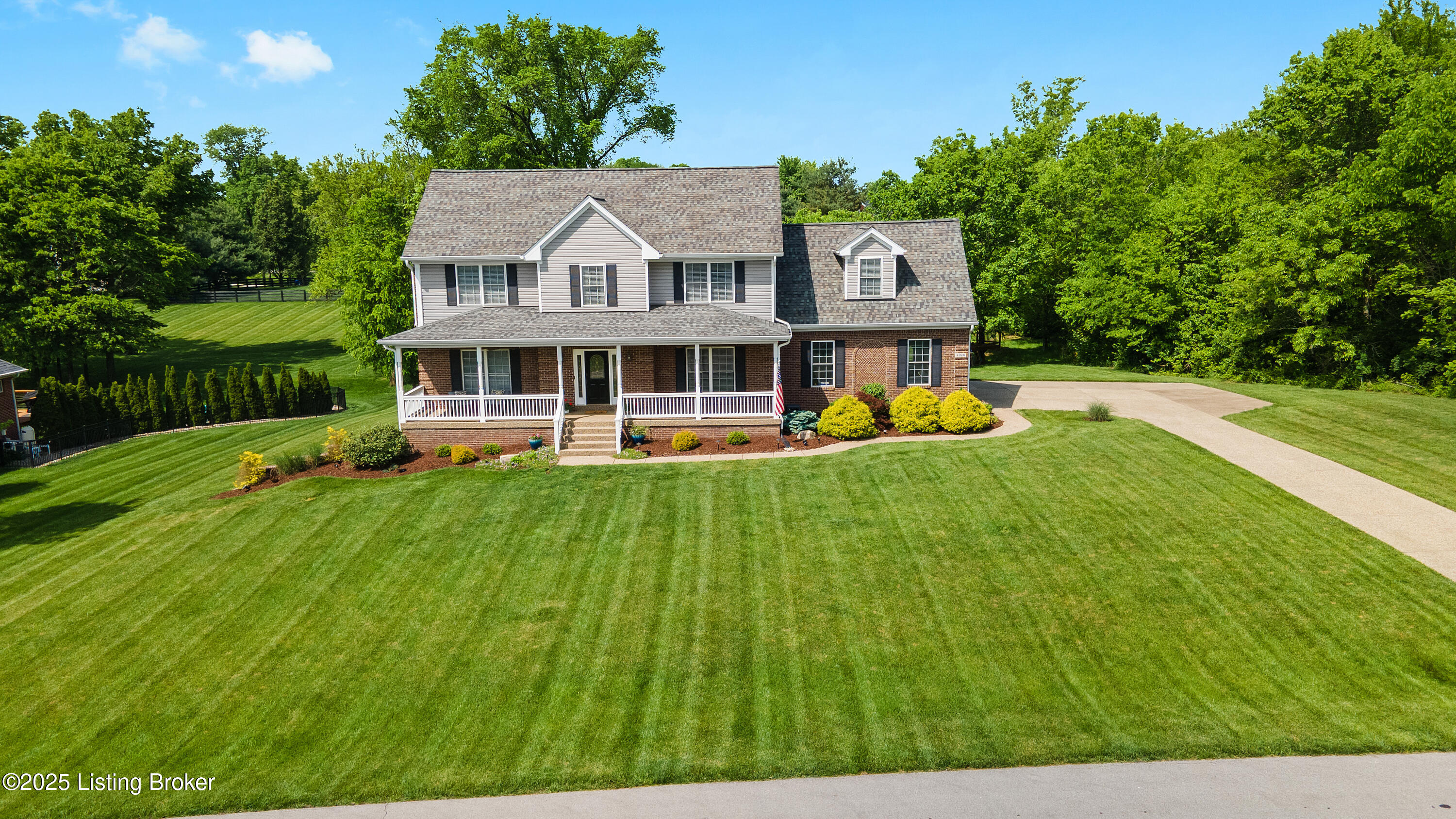4026 Old Farm Dr