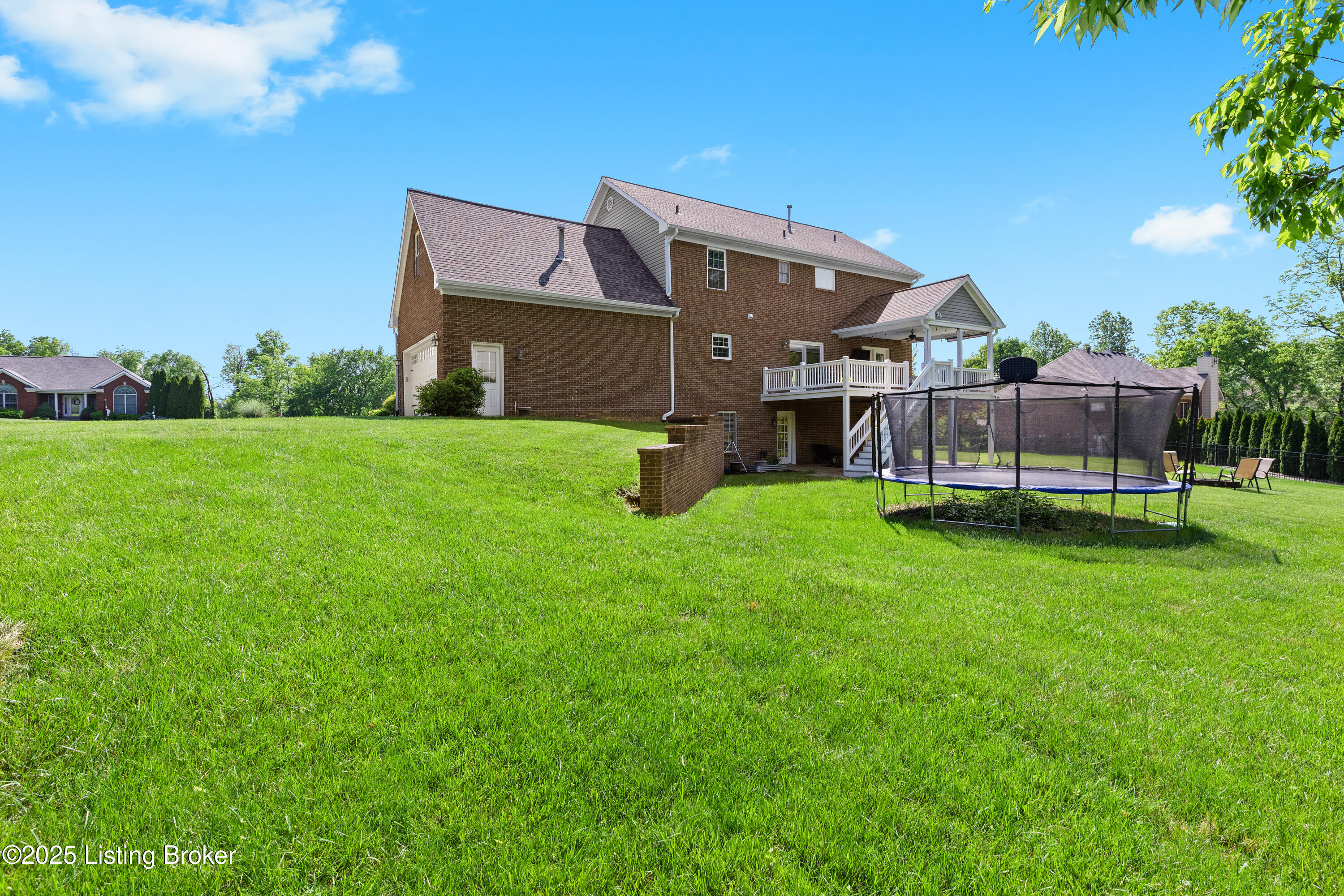 4026 Old Farm Dr