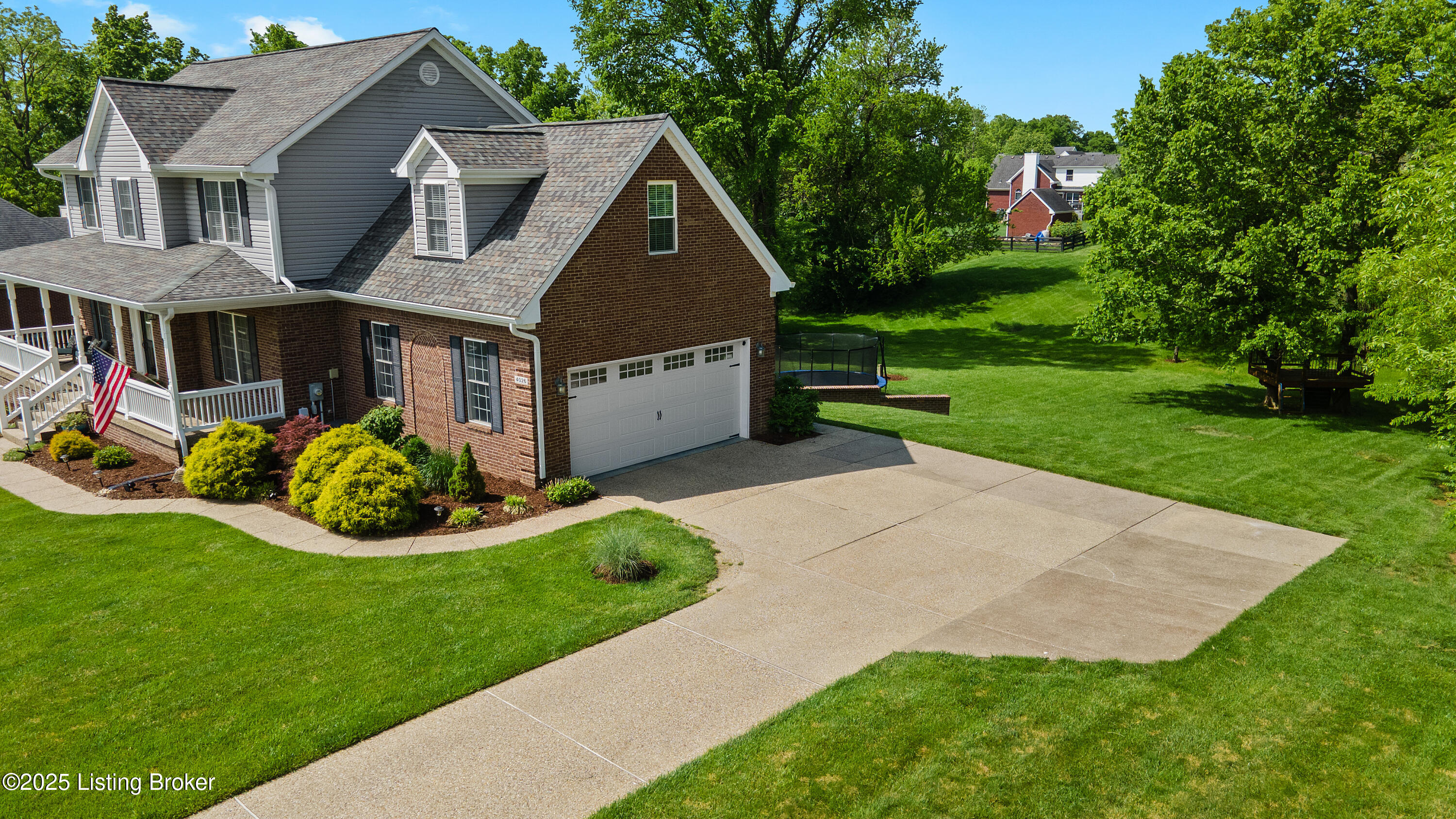 4026 Old Farm Dr