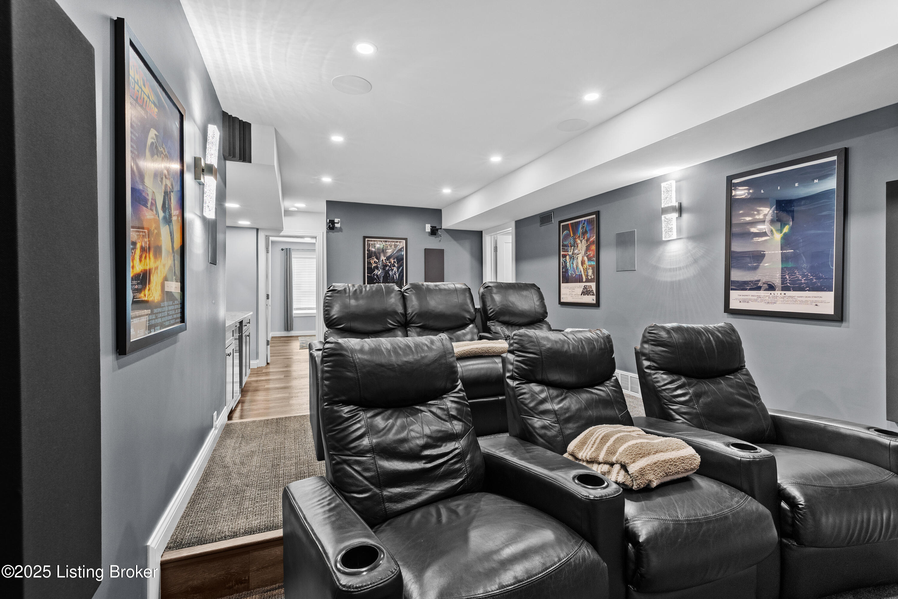 4026 Old Farm Dr