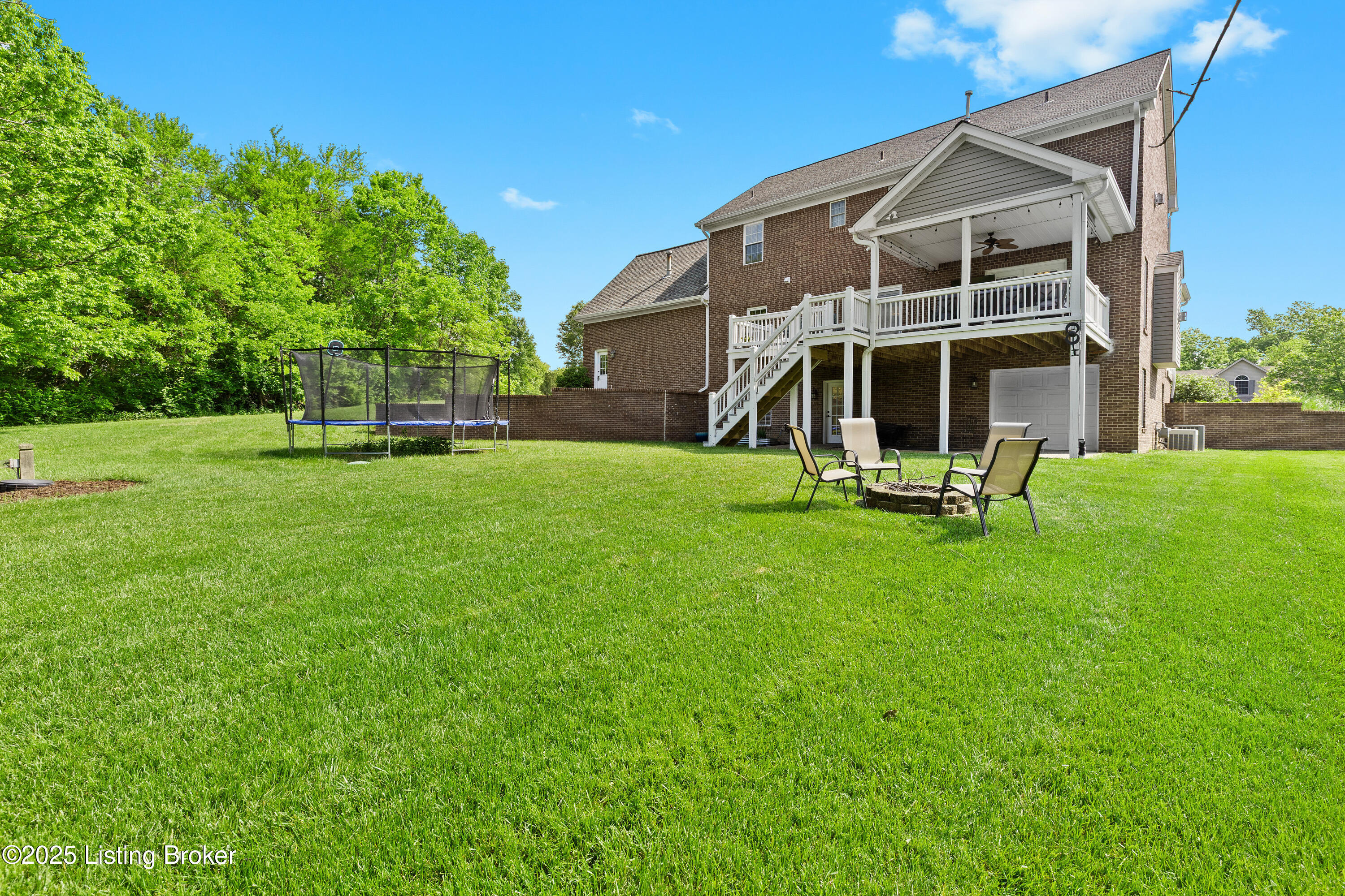 4026 Old Farm Dr