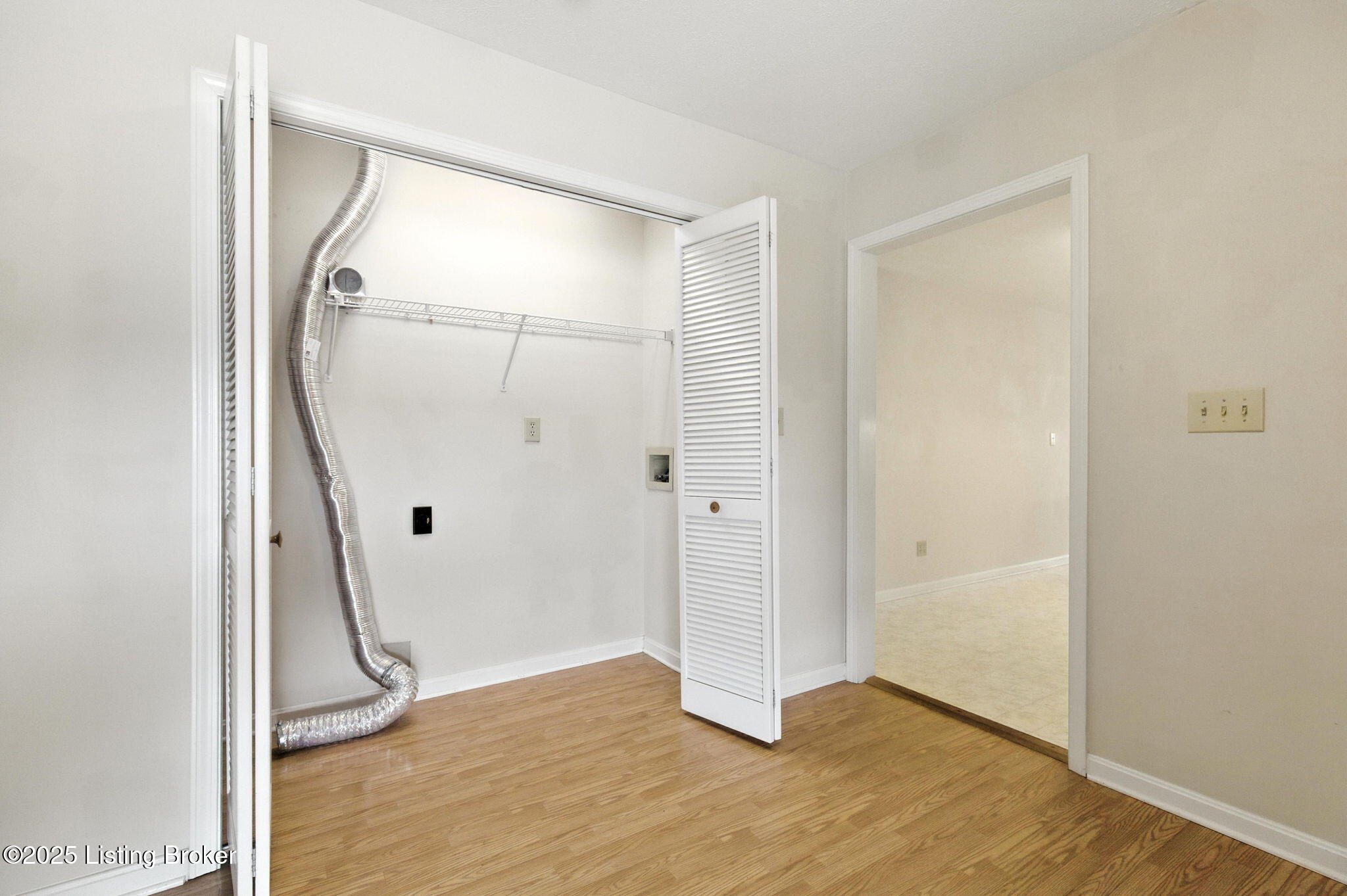 105 Azalea Ct