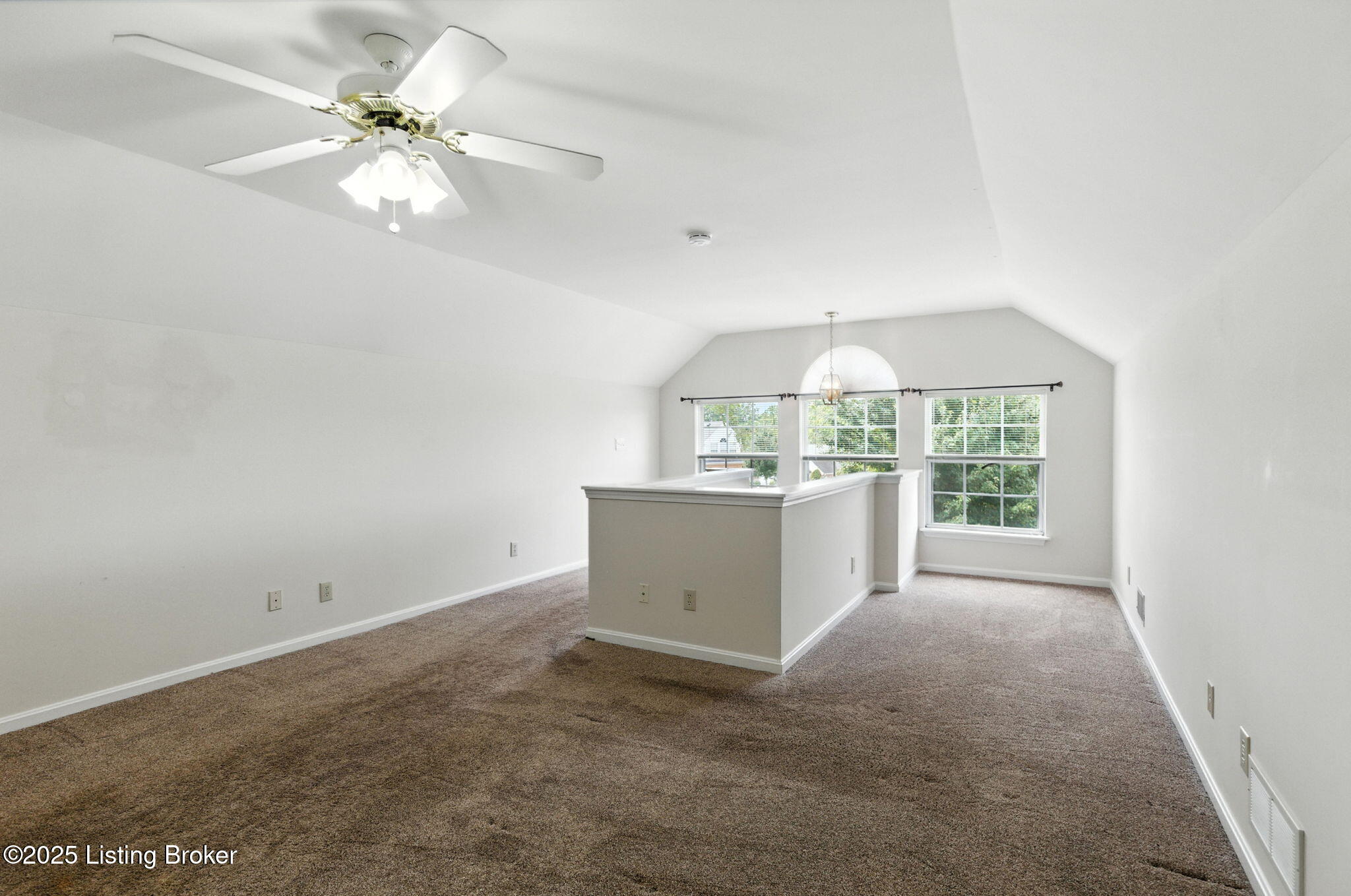 105 Azalea Ct