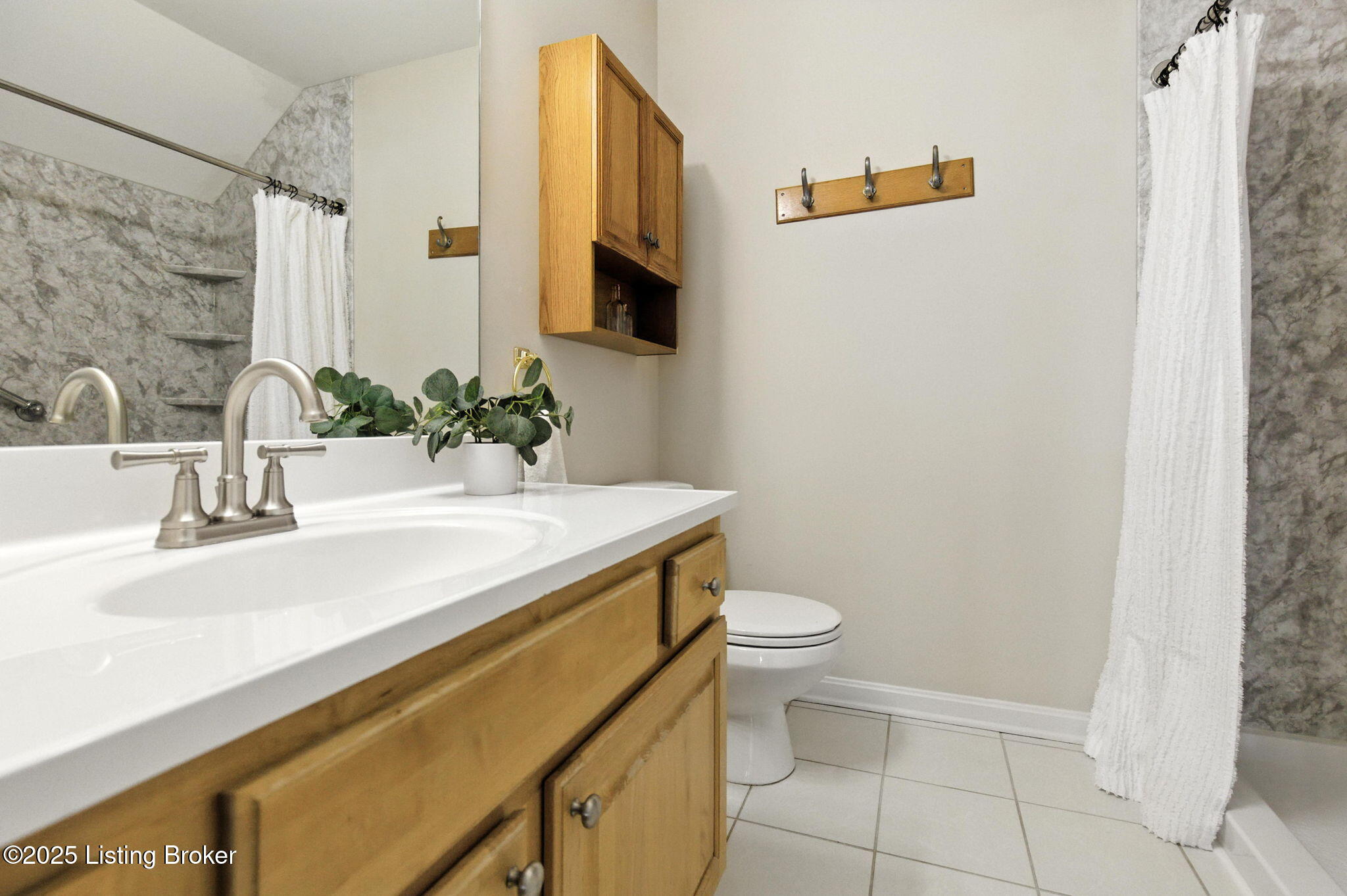 105 Azalea Ct
