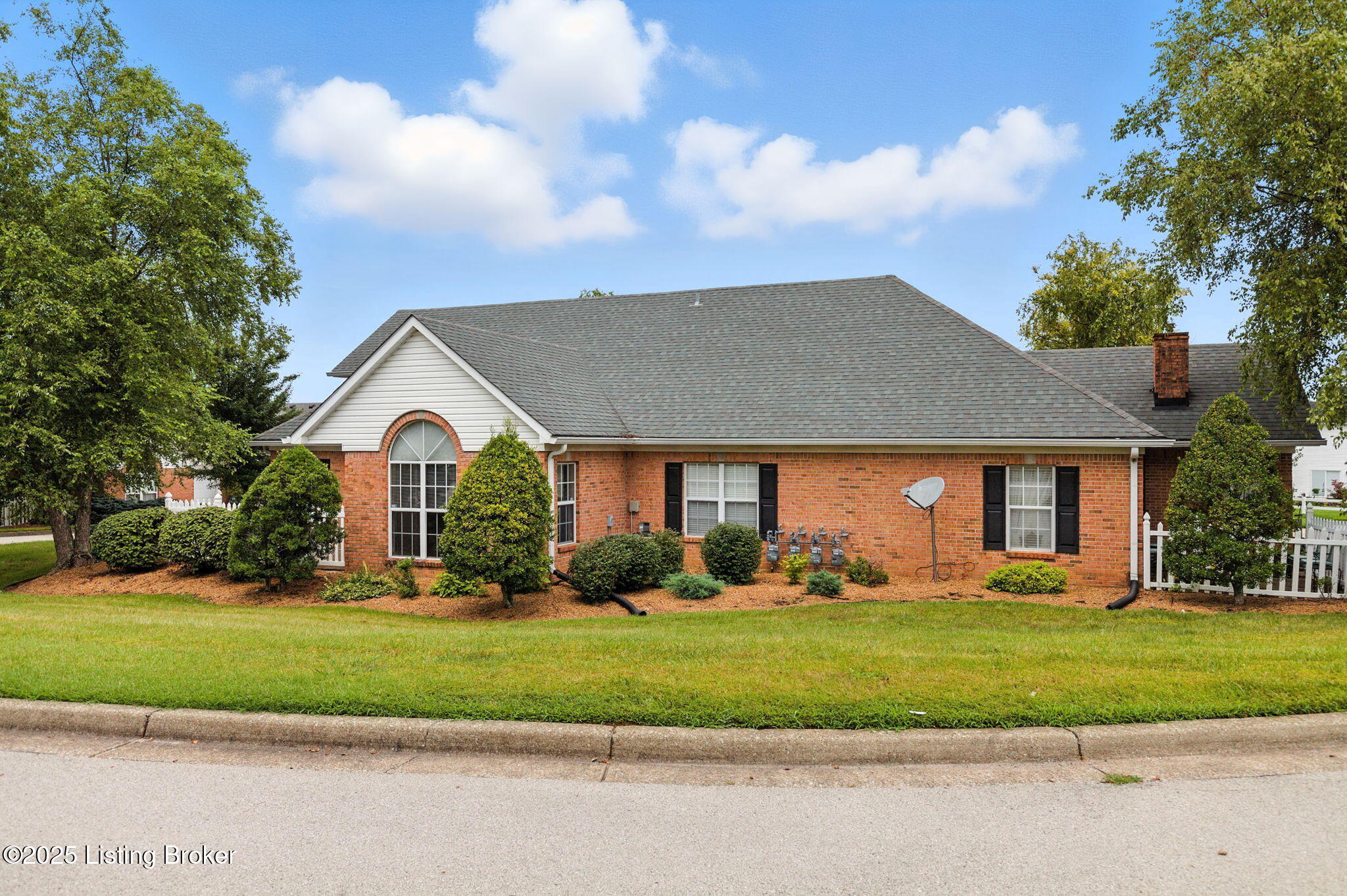 105 Azalea Ct
