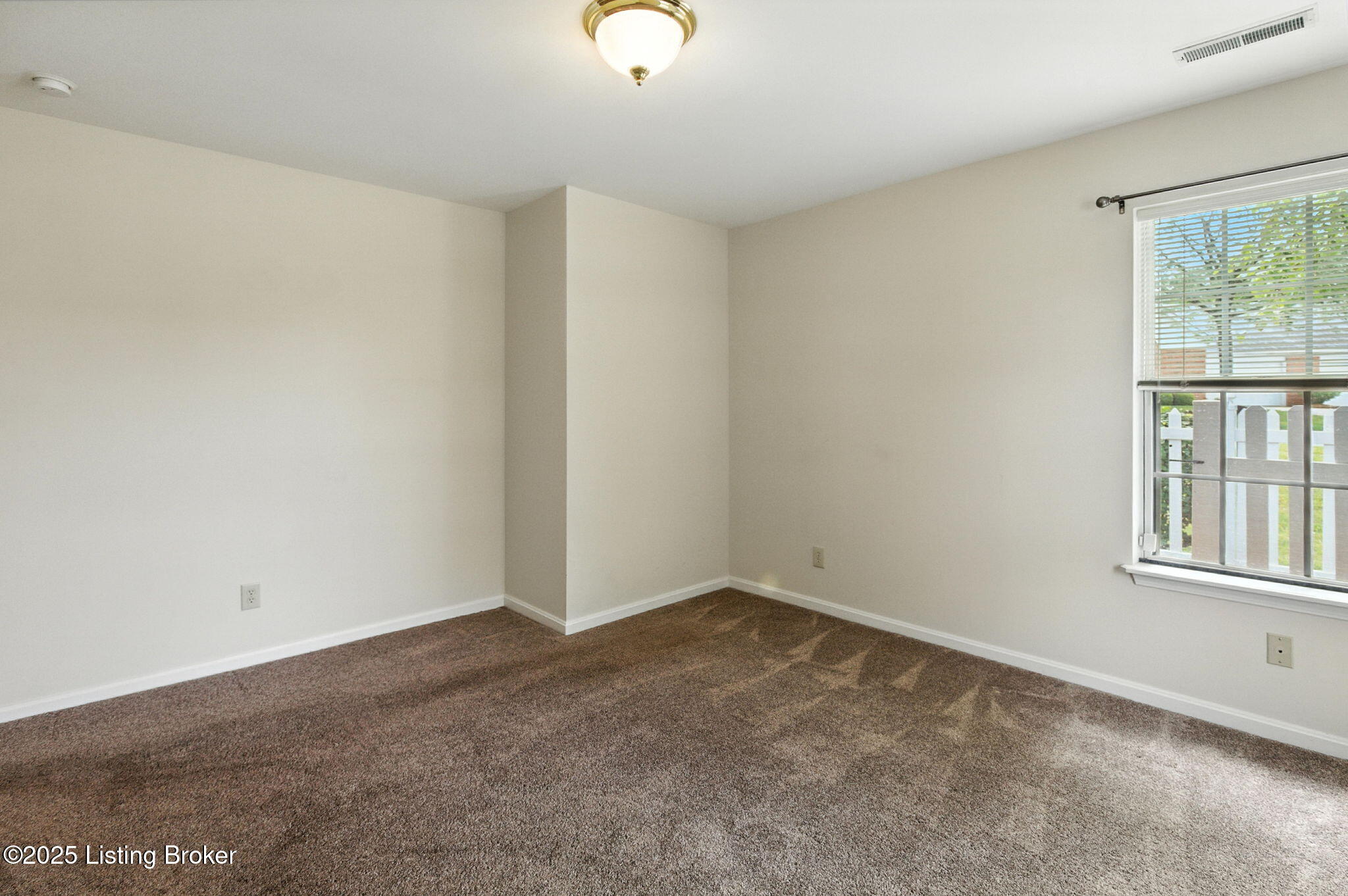 105 Azalea Ct