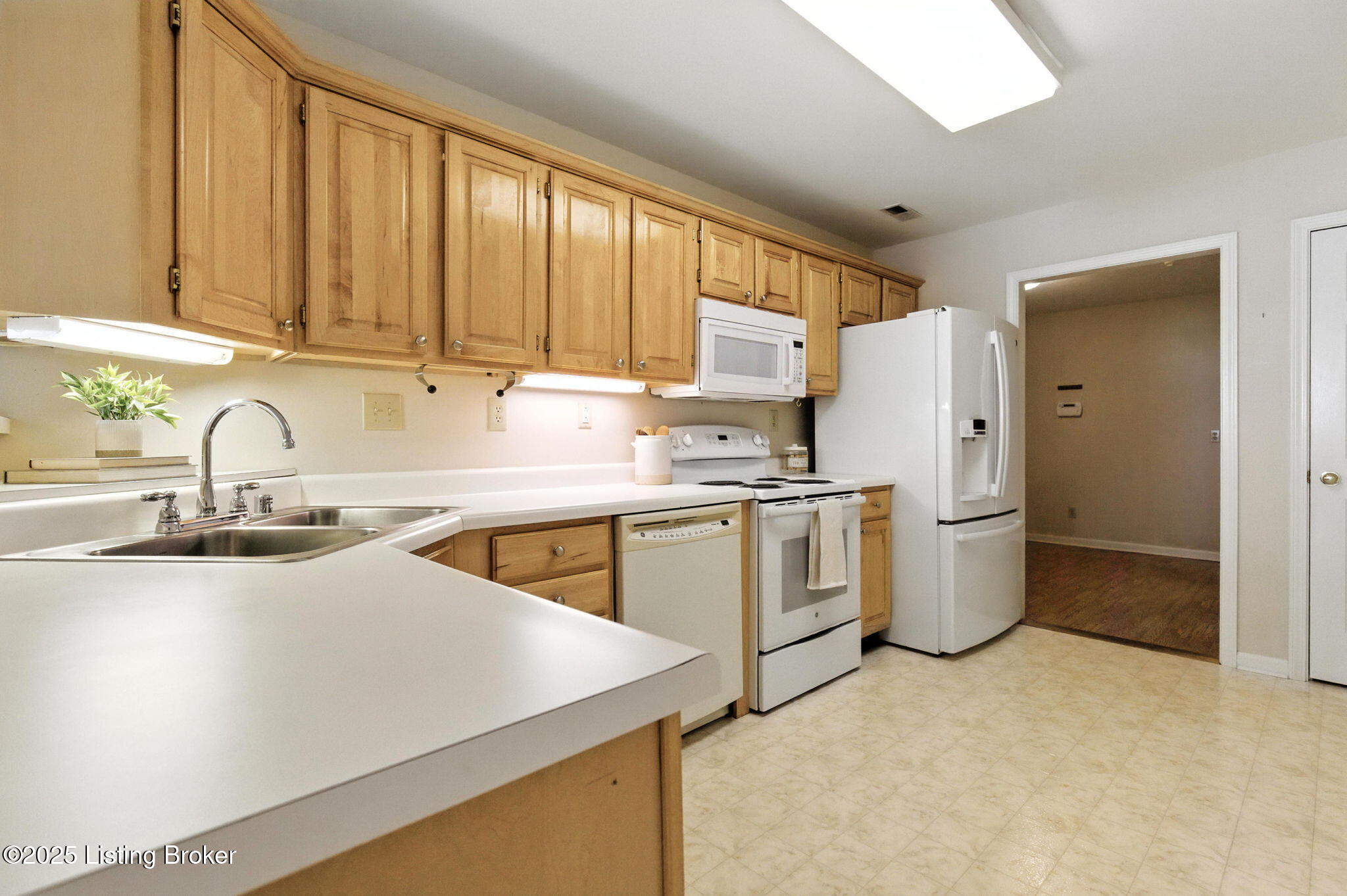 105 Azalea Ct