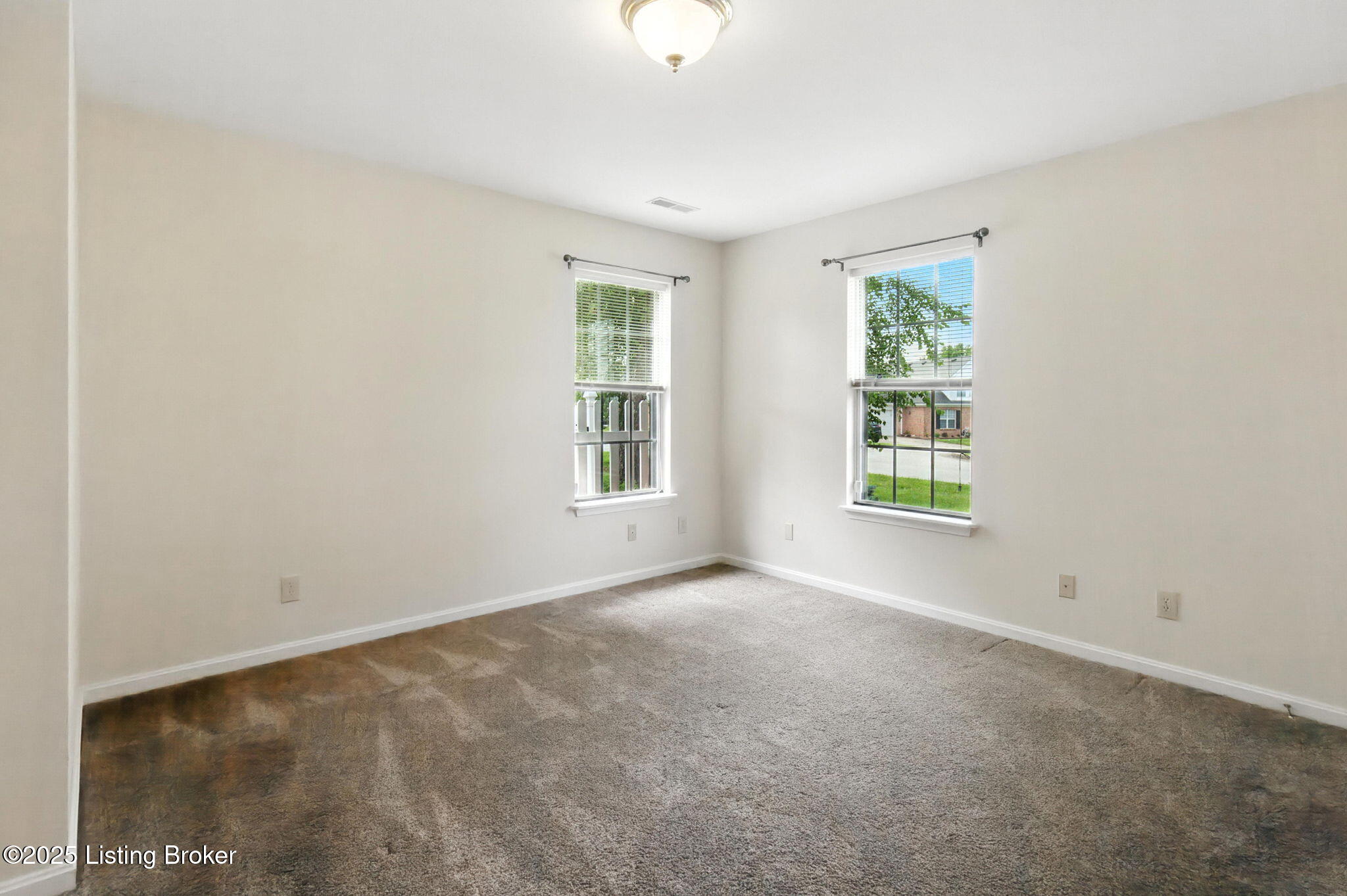 105 Azalea Ct