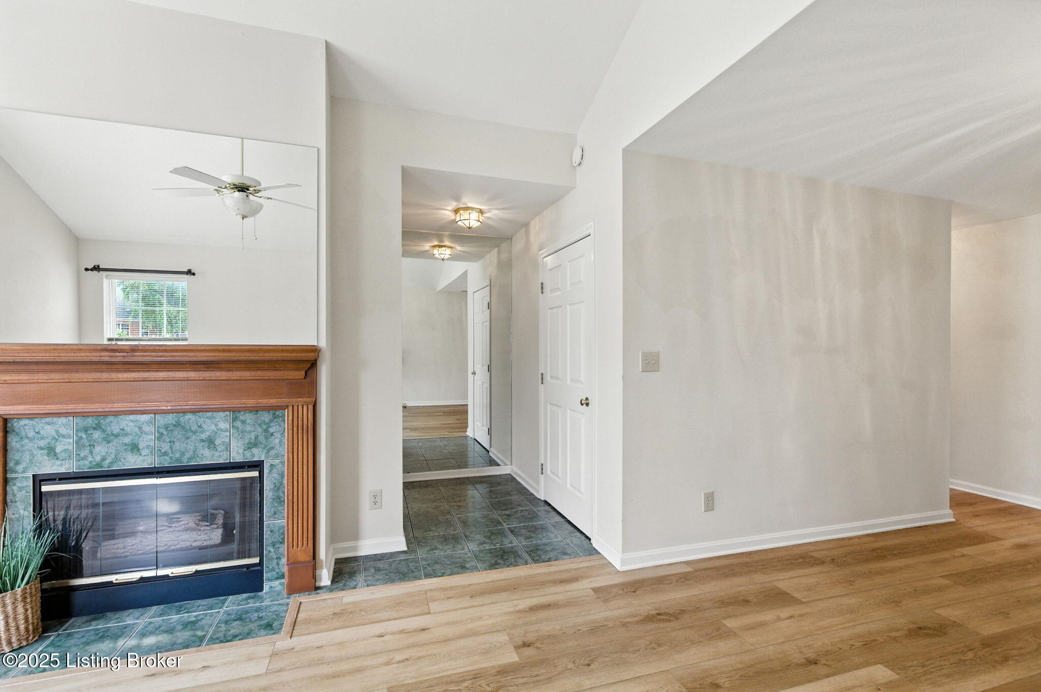 105 Azalea Ct