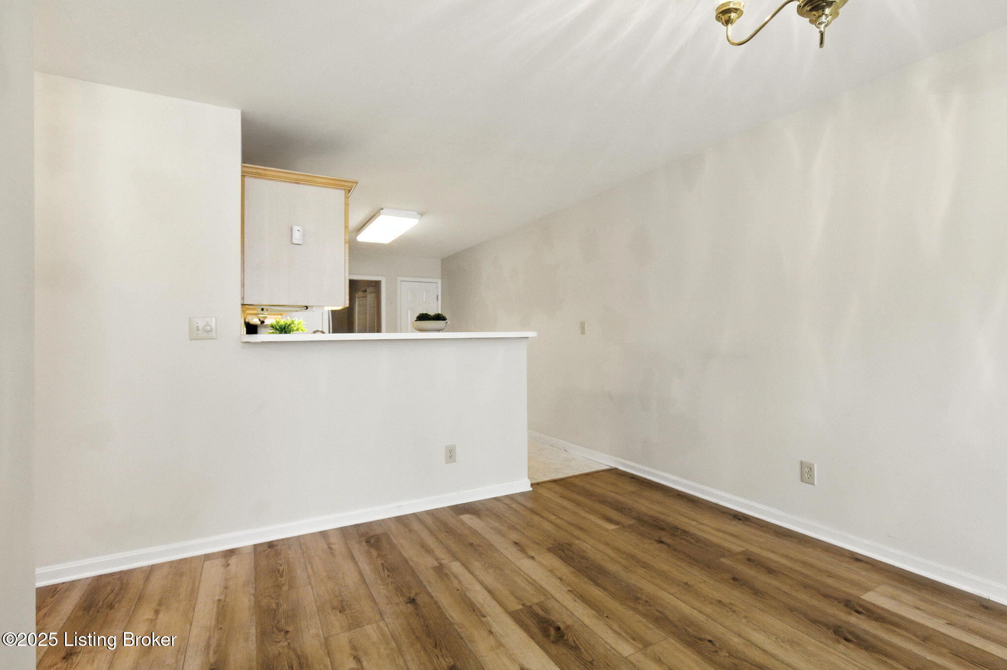 105 Azalea Ct