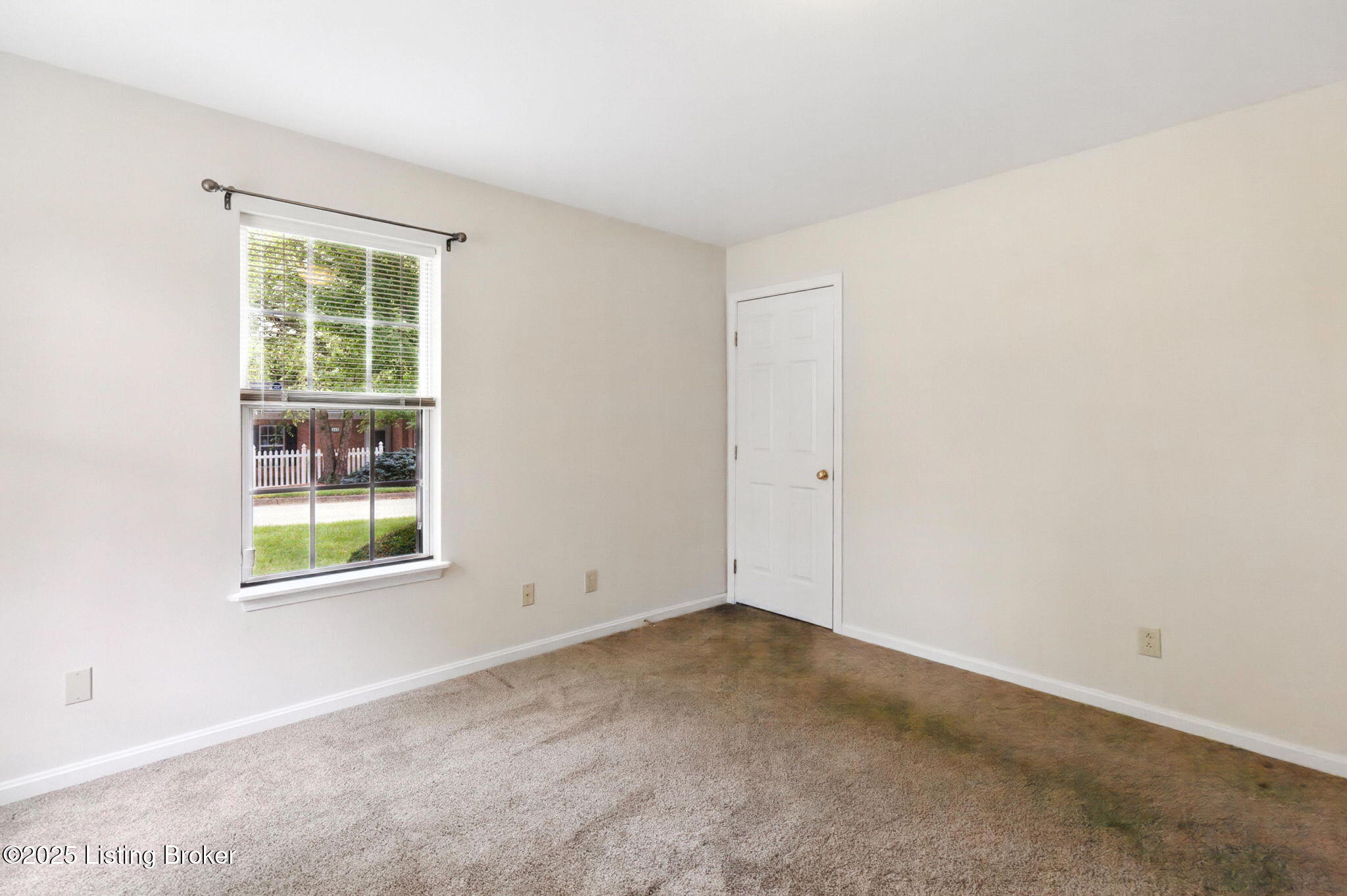 105 Azalea Ct