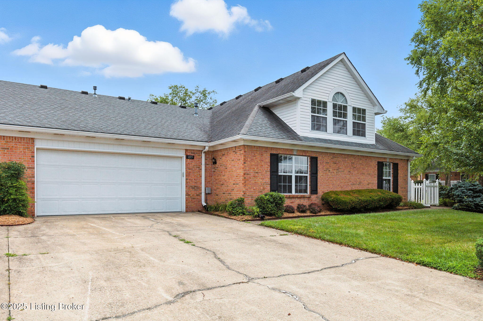 105 Azalea Ct