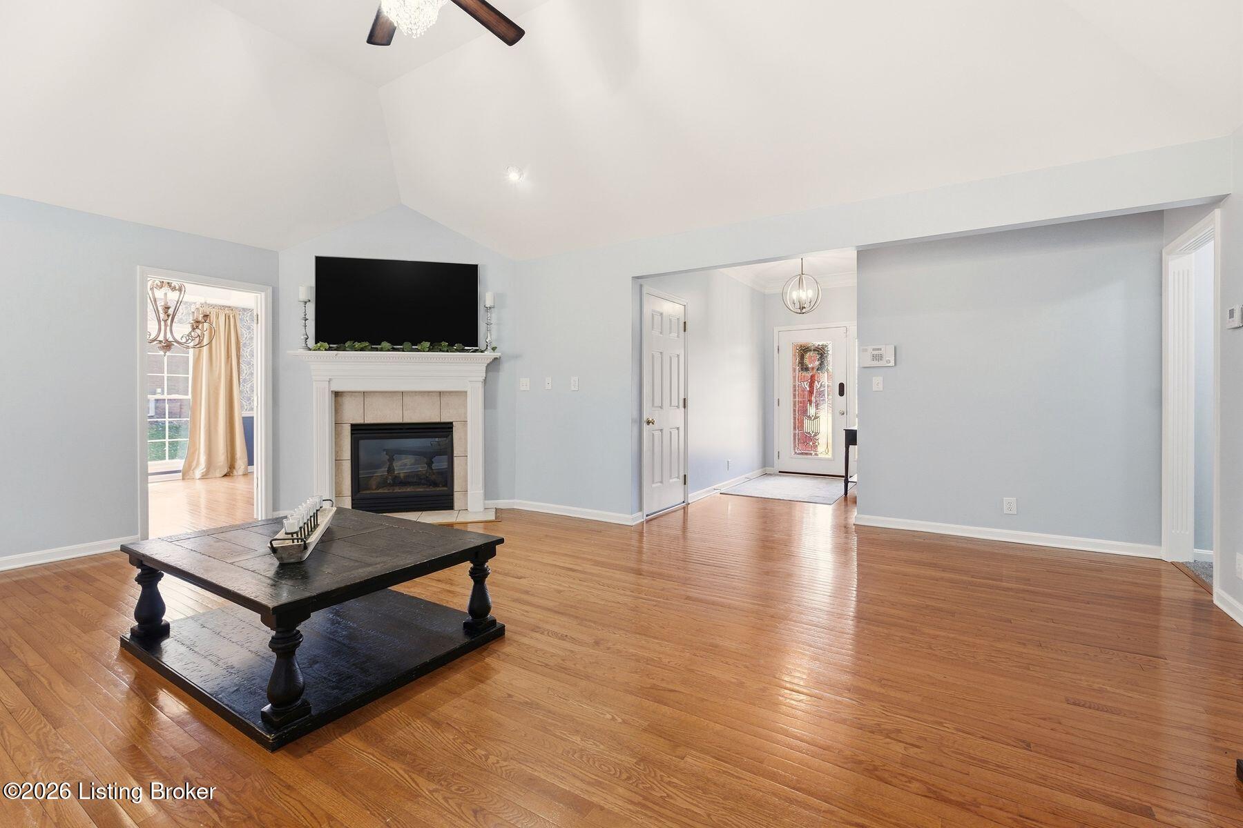 1011 Barbizon Dr