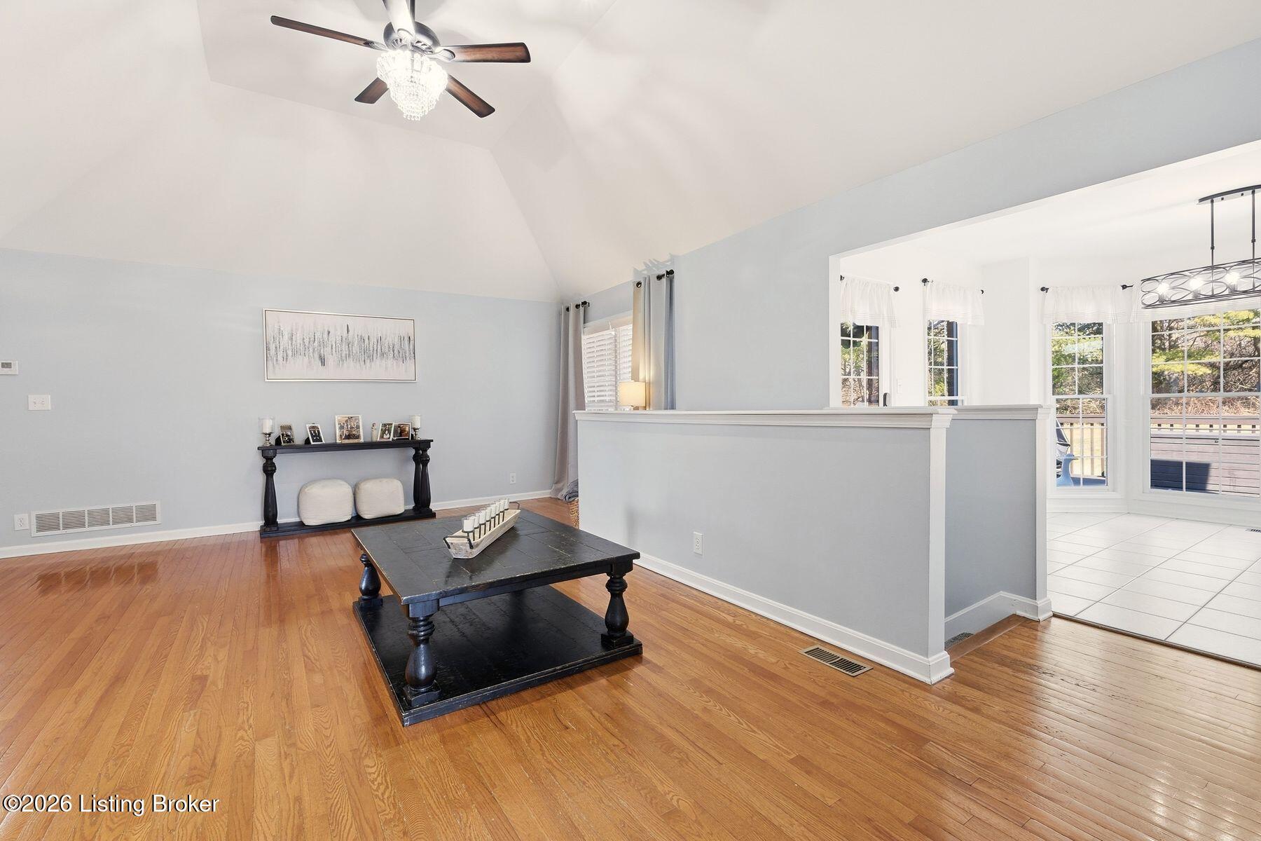 1011 Barbizon Dr