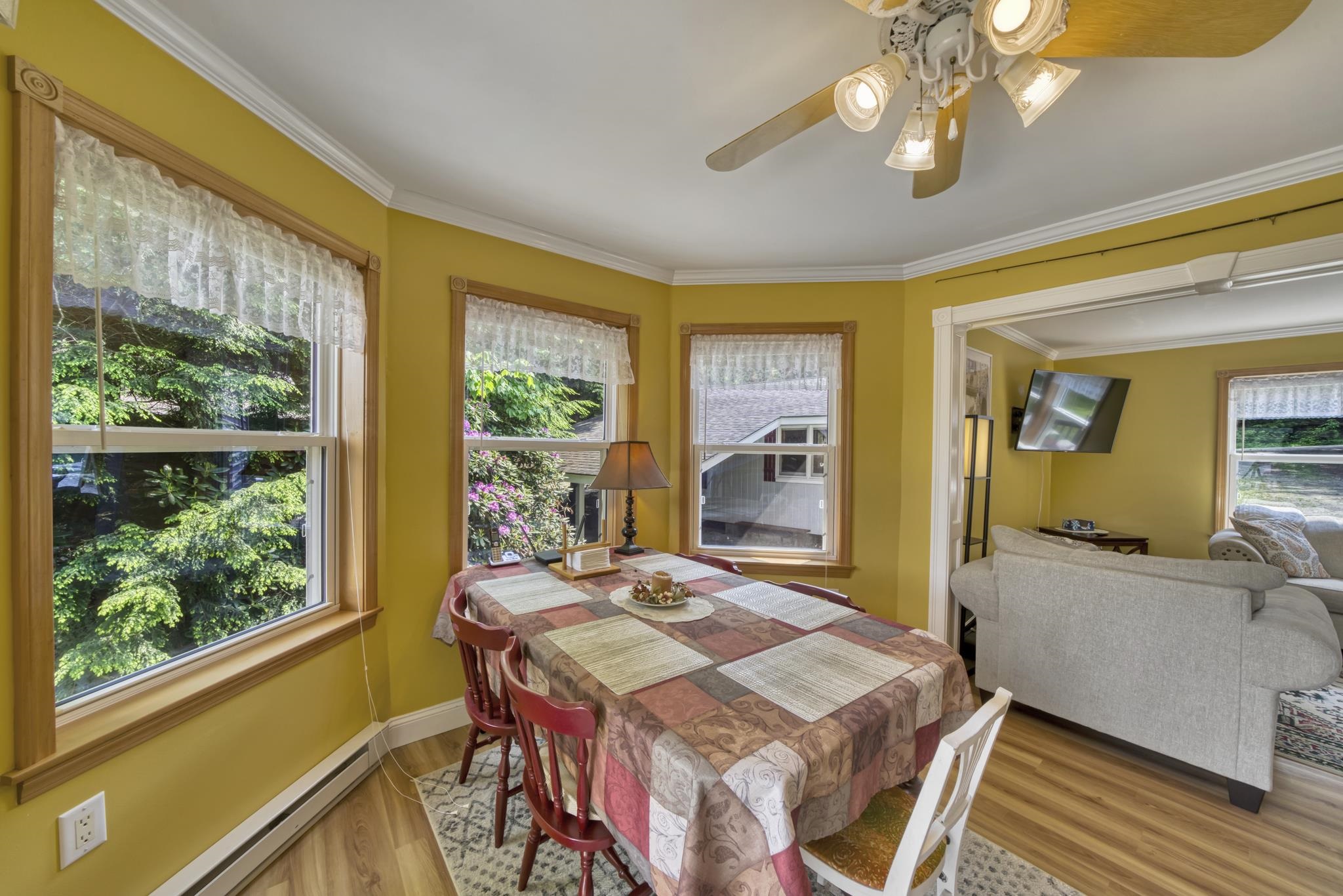 2261 Valley Road