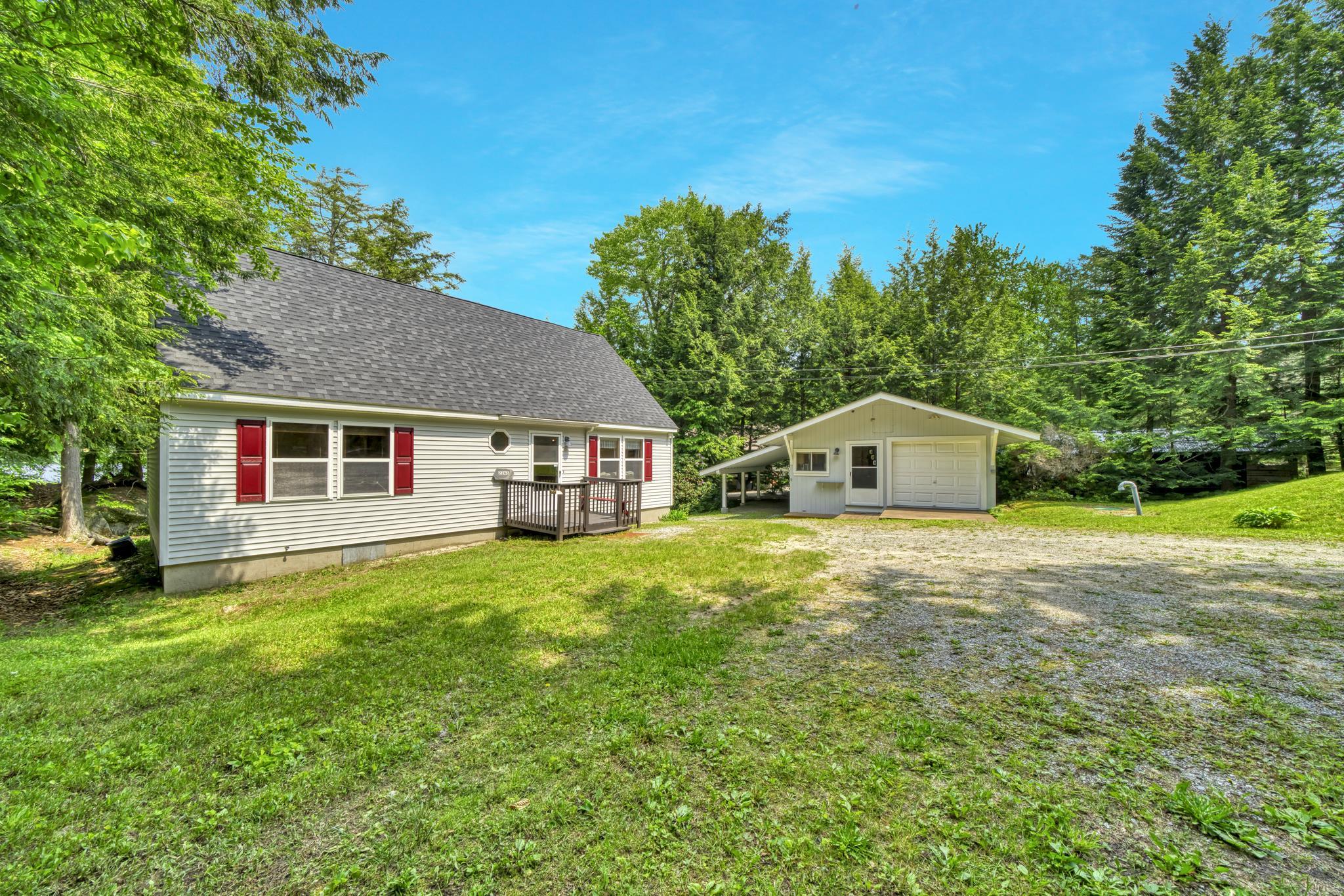2261 Valley Road