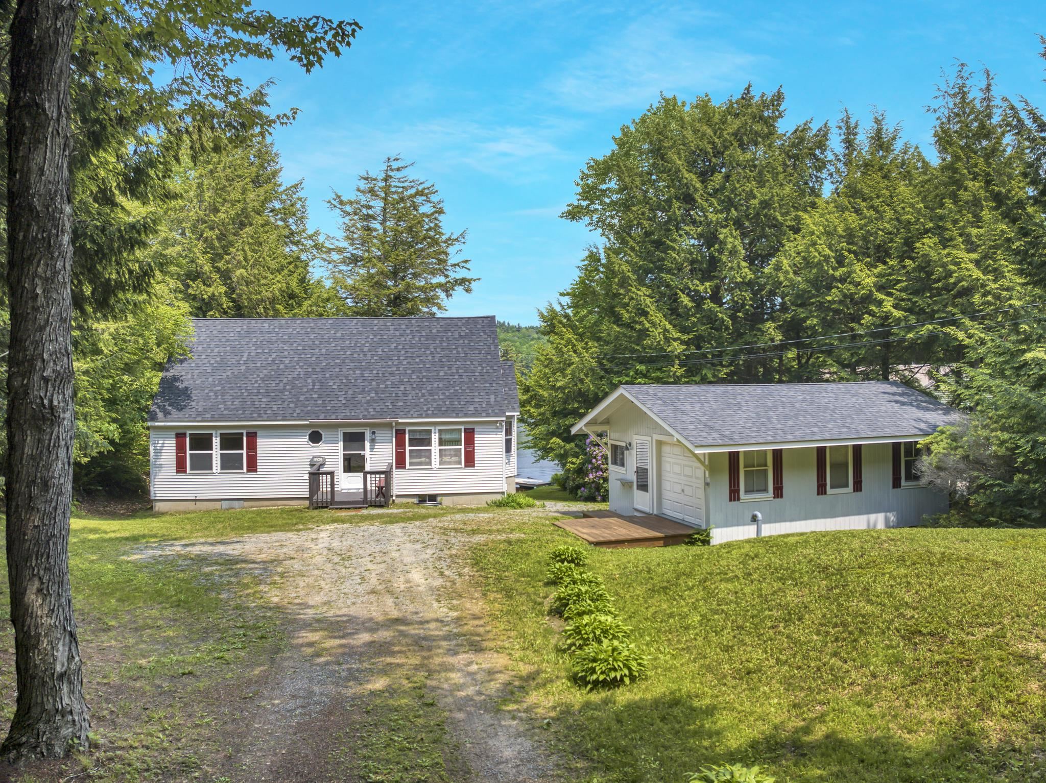 2261 Valley Road