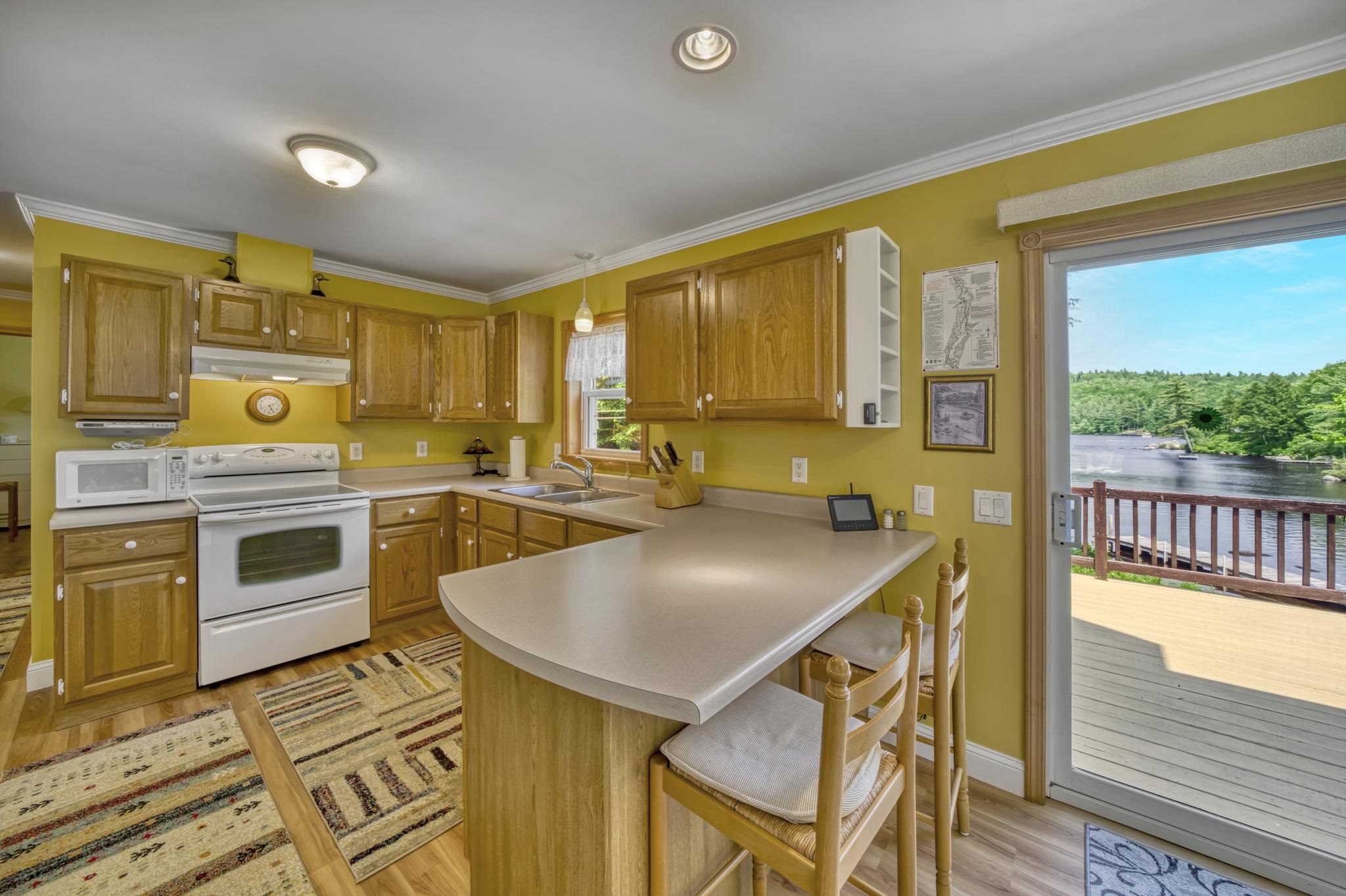 2261 Valley Road