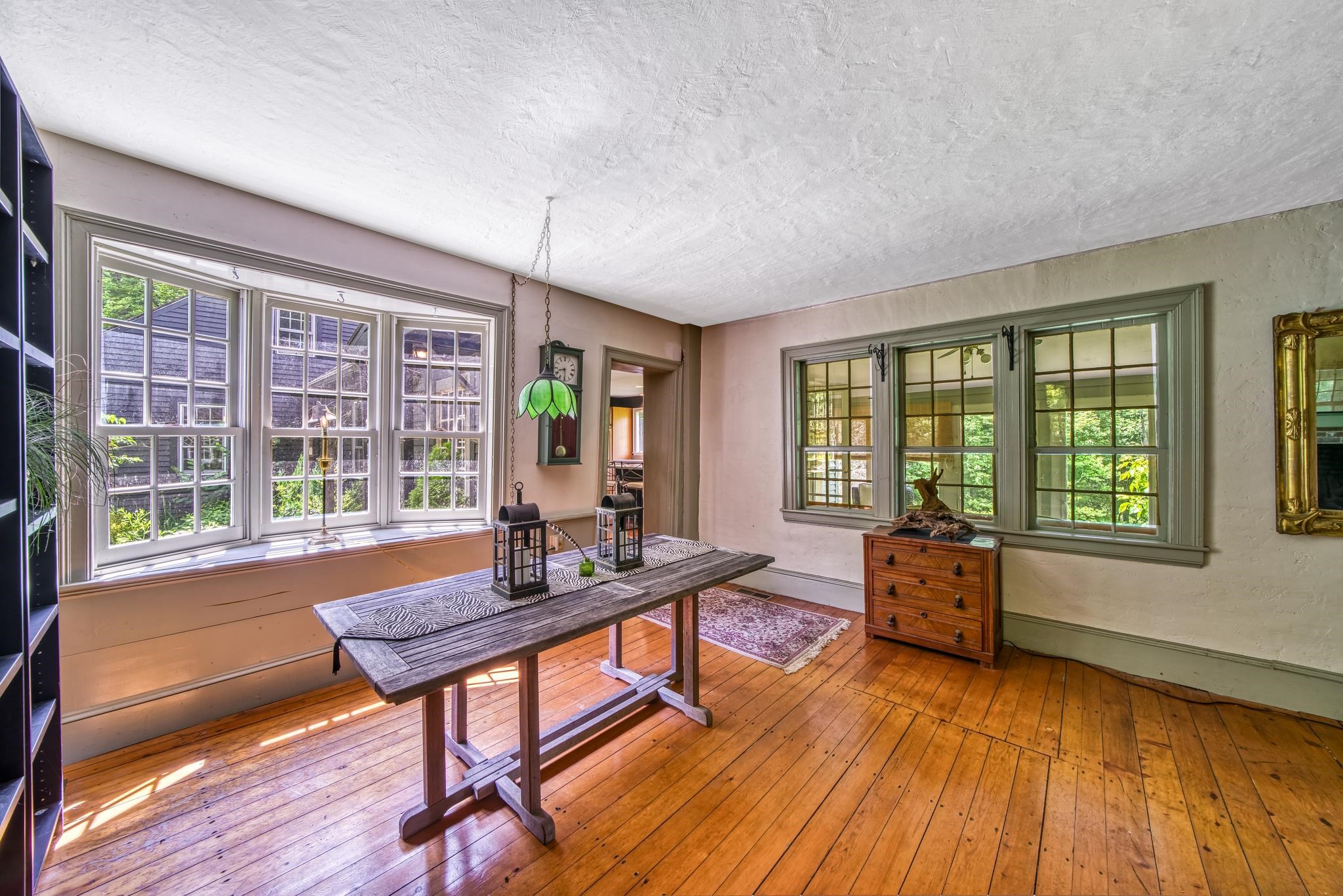 33 Four Corners Road