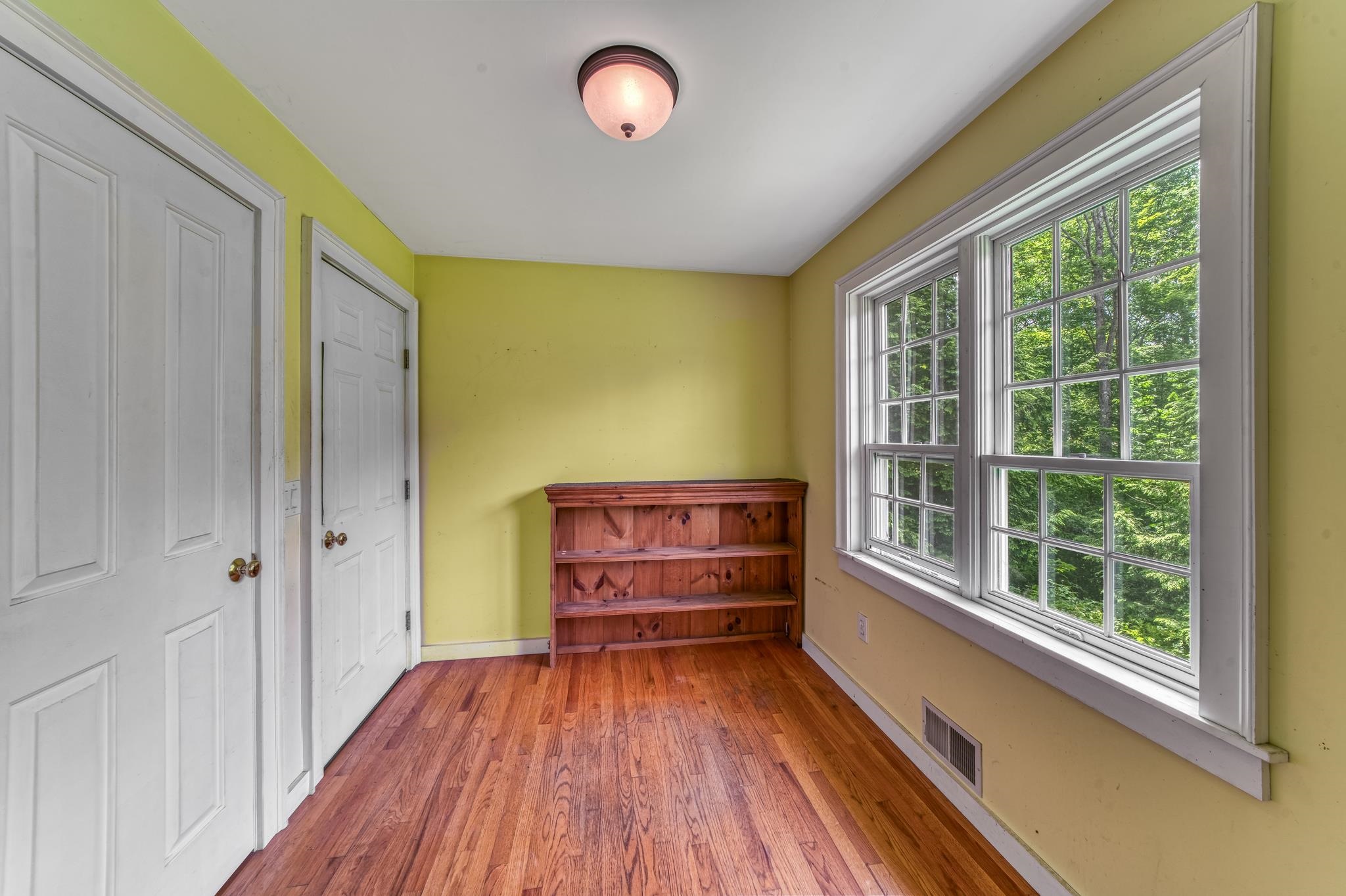 33 Four Corners Road