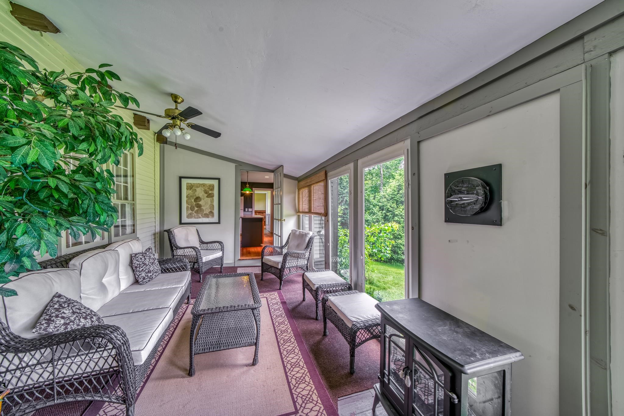 33 Four Corners Road