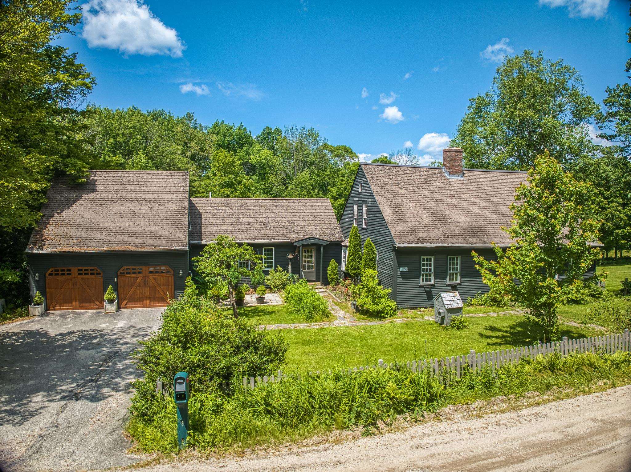 33 Four Corners Road