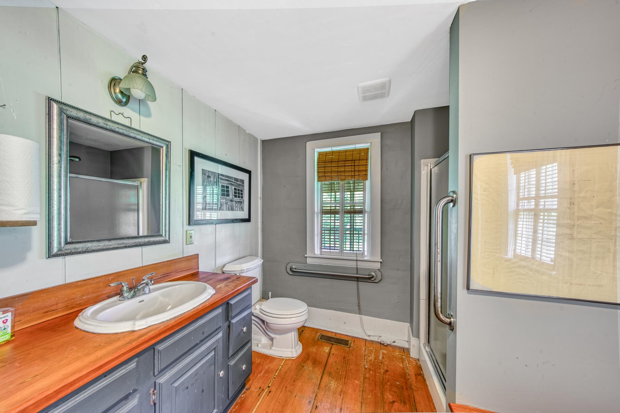 33 Four Corners Road