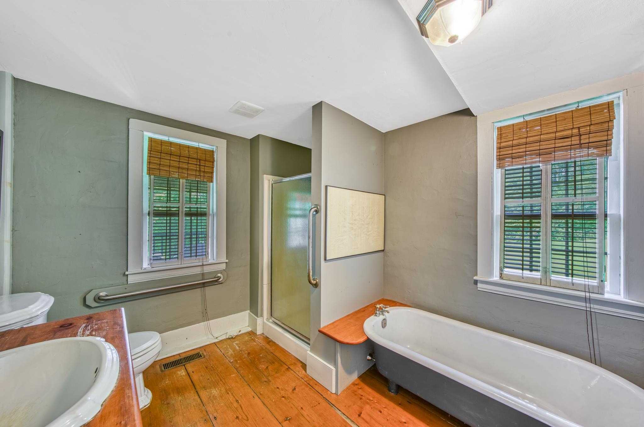 33 Four Corners Road